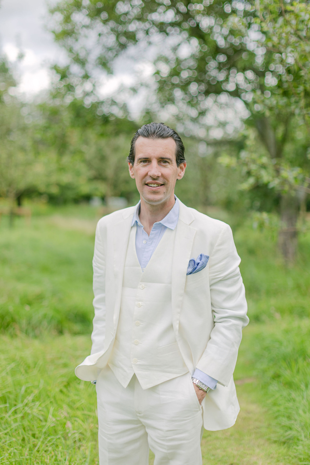 172 Luxury quintessentialy English wedding at home