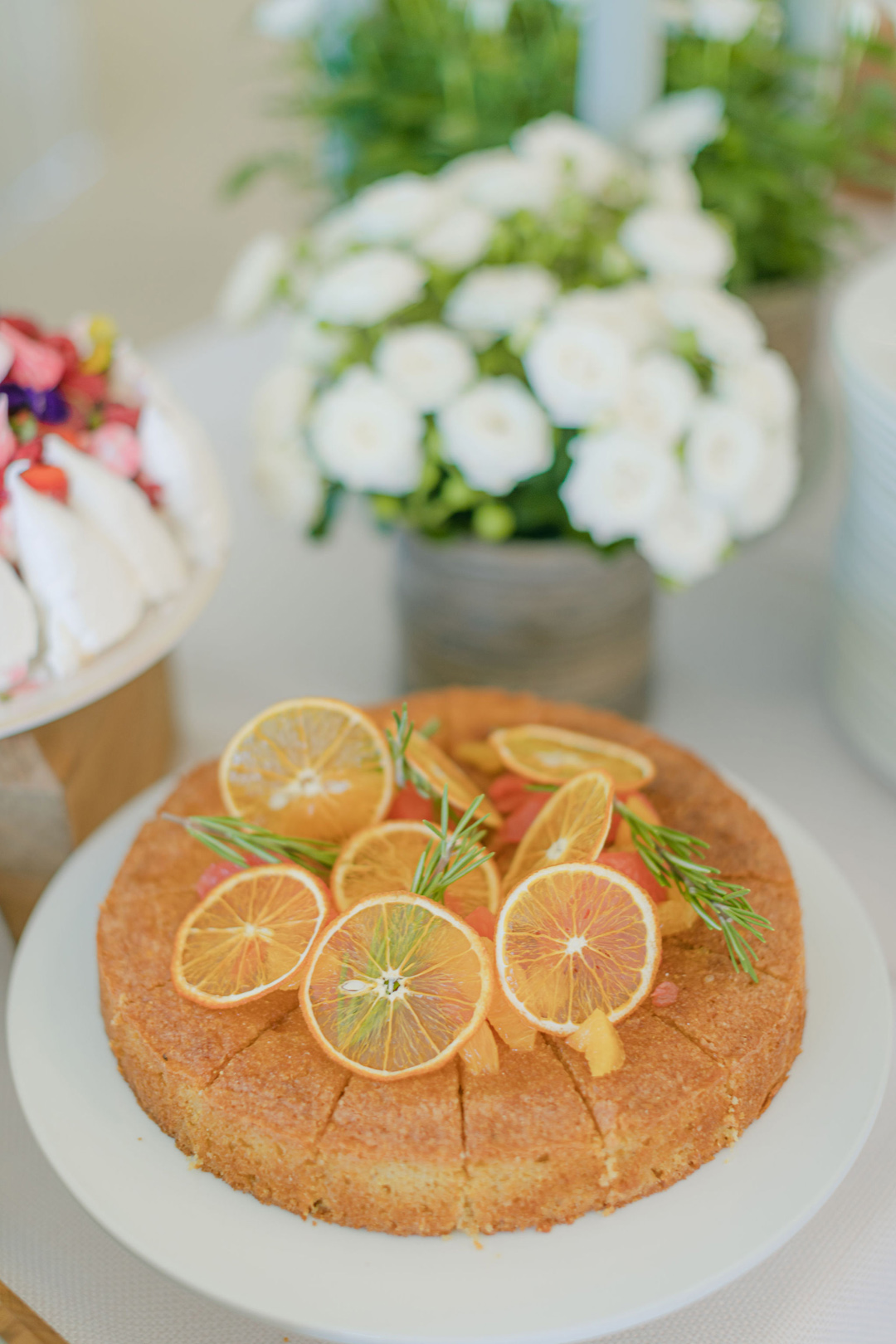 180 Luxury quintessentialy English wedding at home