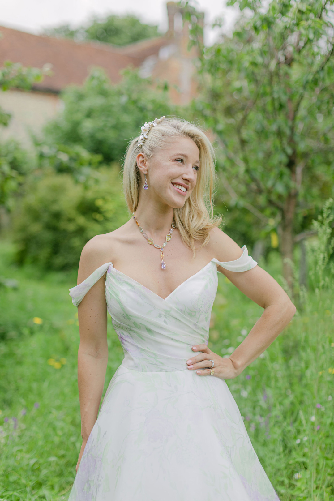 183 Luxury quintessentialy English wedding at home