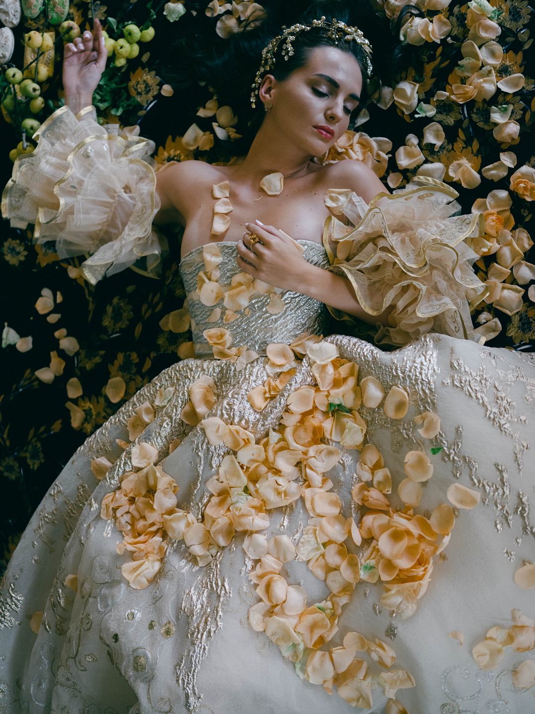 44 Gustav Klimt Luxury Bridal Editorial