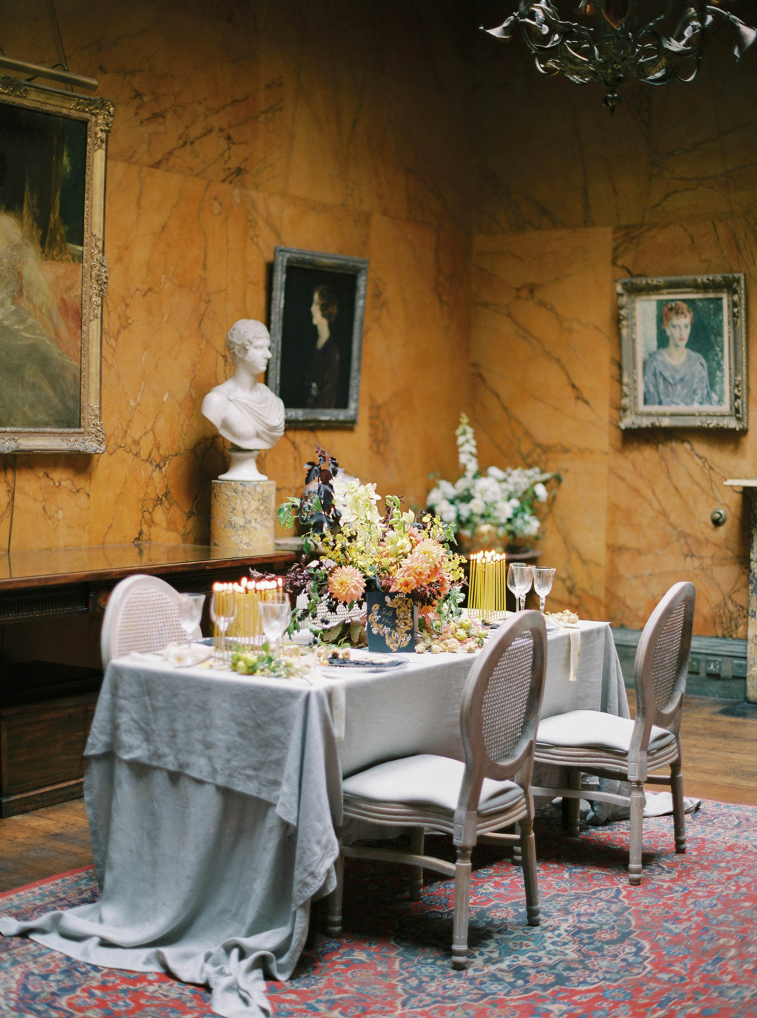 65 Gustav Klimt Luxury Bridal Editorial