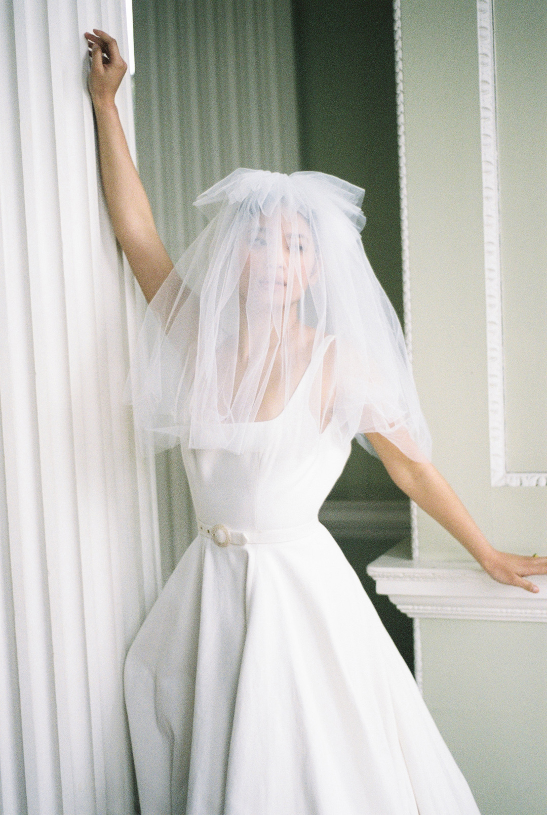 Саманта Бридал. Невеста с белыми волосами. Свадебное платье Джорджии Миллер. Лорен Миллер свадьба. Свадьба миллера
