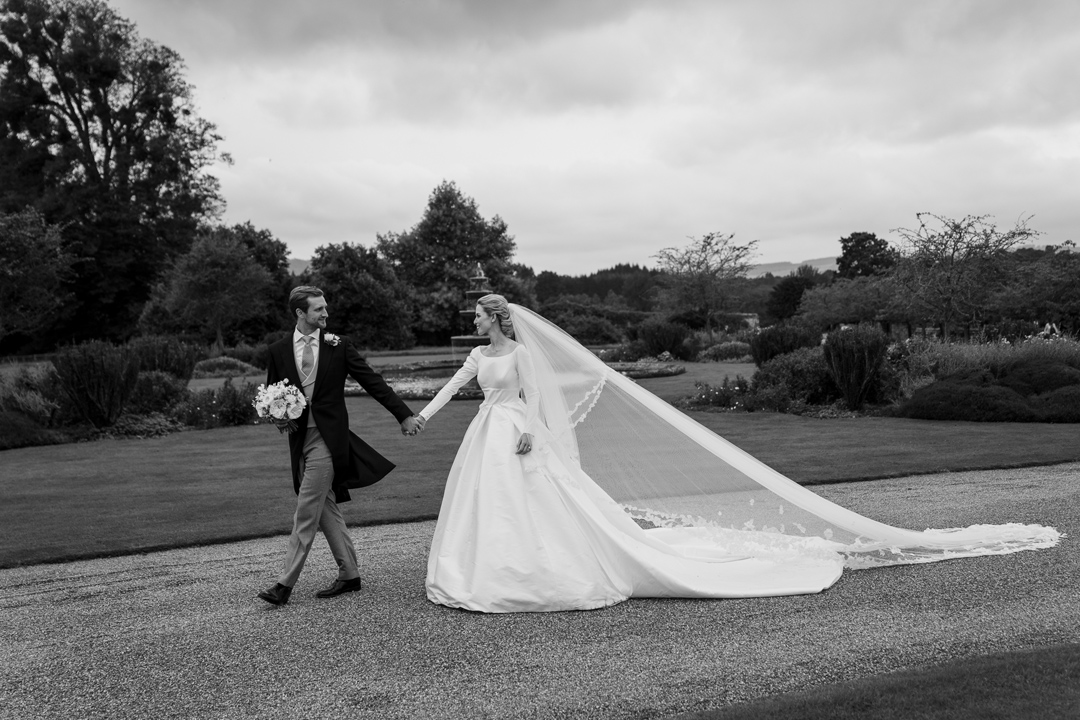 113 Cowdray House wedding