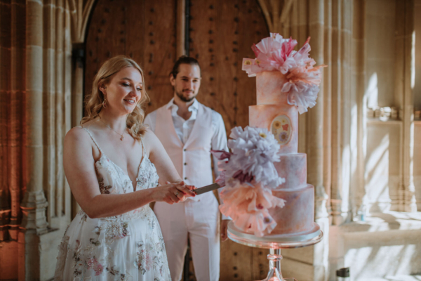 Spring Wedding Elegance at the Bodleian Libraries with Cherry Tree Cakerie