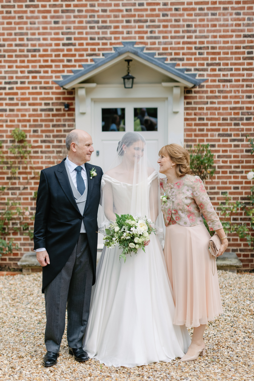 164 Phillipa Lepley Wiltshire Wedding Pantone Country Air