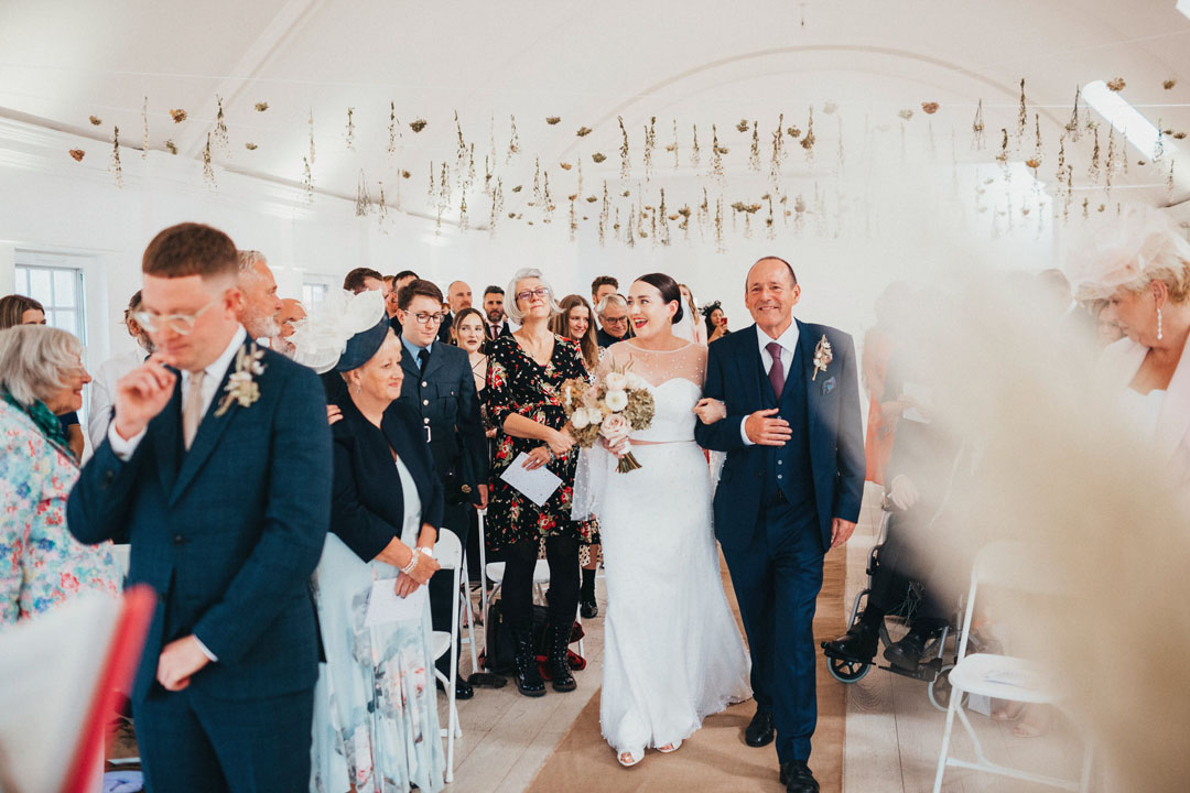 26 Cool Modern East London Wedding