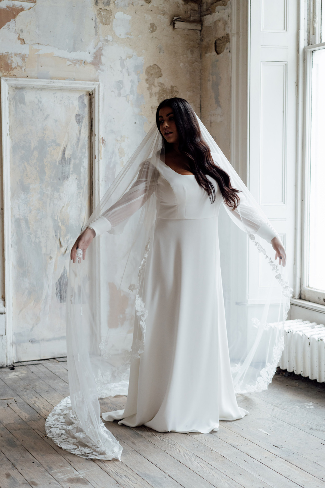 Andrea Hawkes Bridal Wedding Veils and Capes 32 35 Andrea Hawkes Emotion Collection
