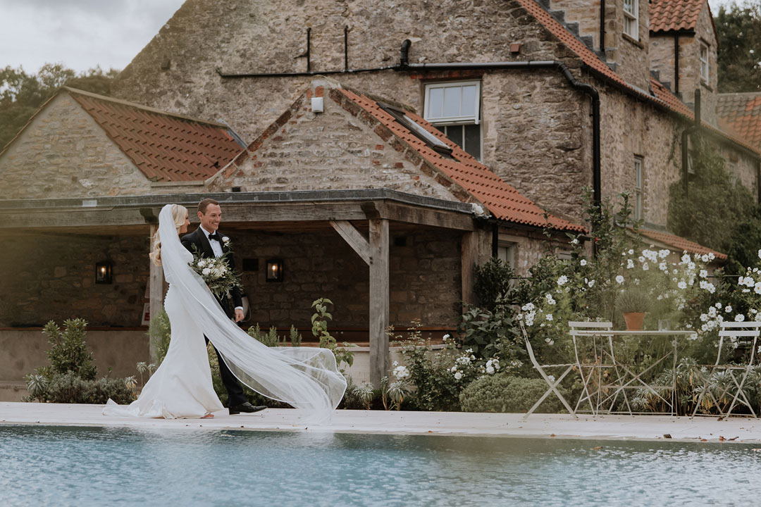 64 Middleton Lodge Wedding Sassi Holford Bride