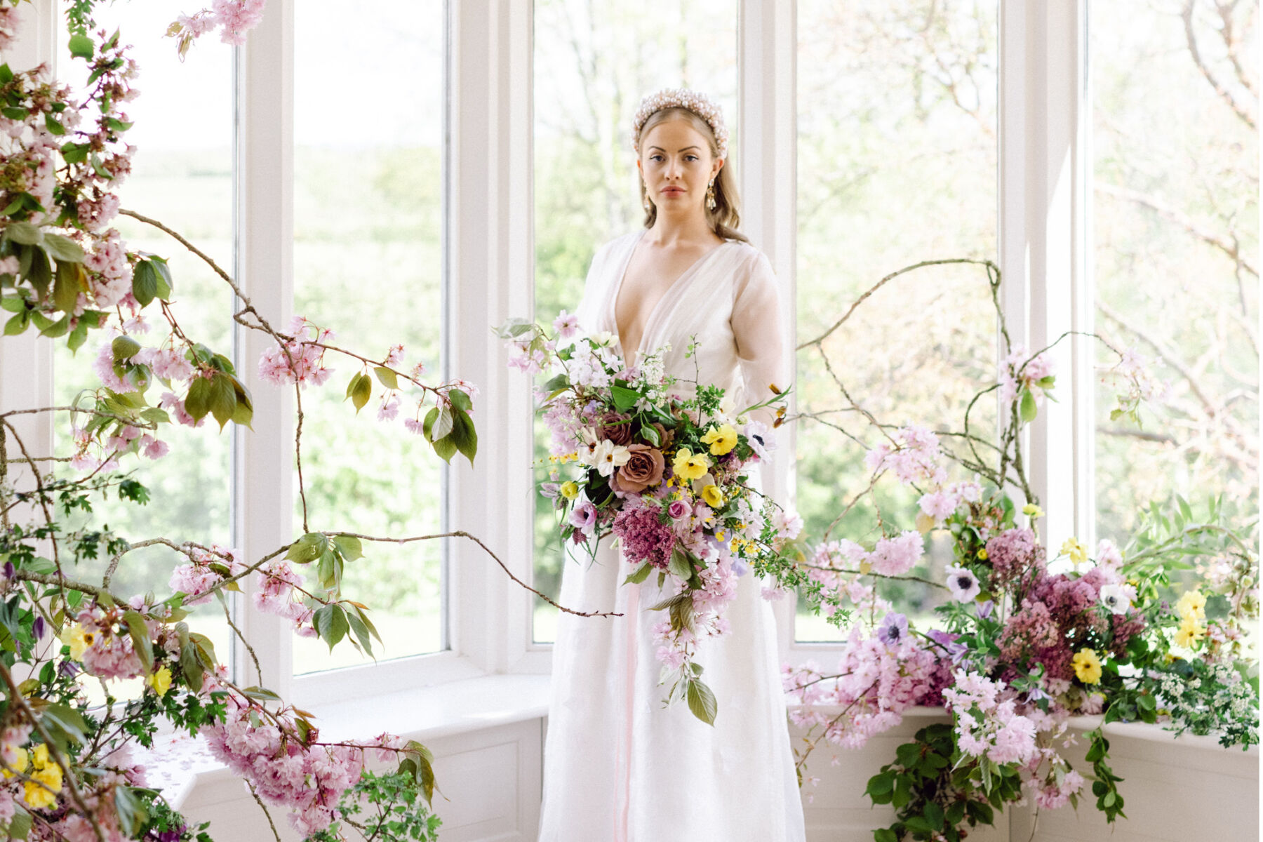 Spring bride wedding editorial