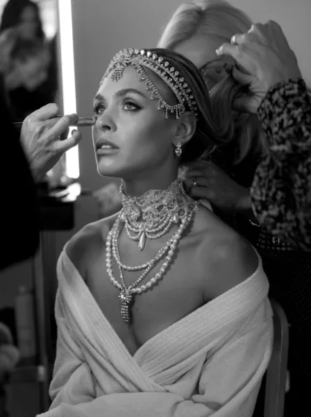 Team Glam - professional wedding bridal hair and makeup.8