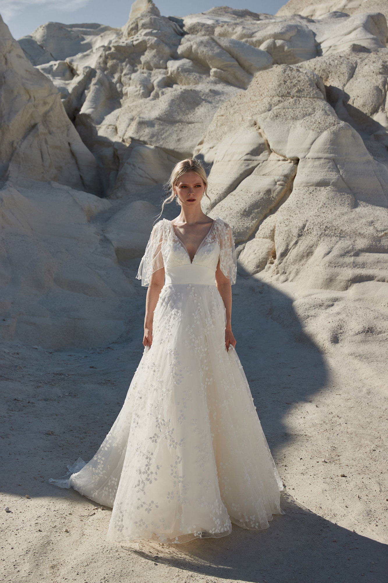 Sassi Holford Annabel - romantic modern wedding dress