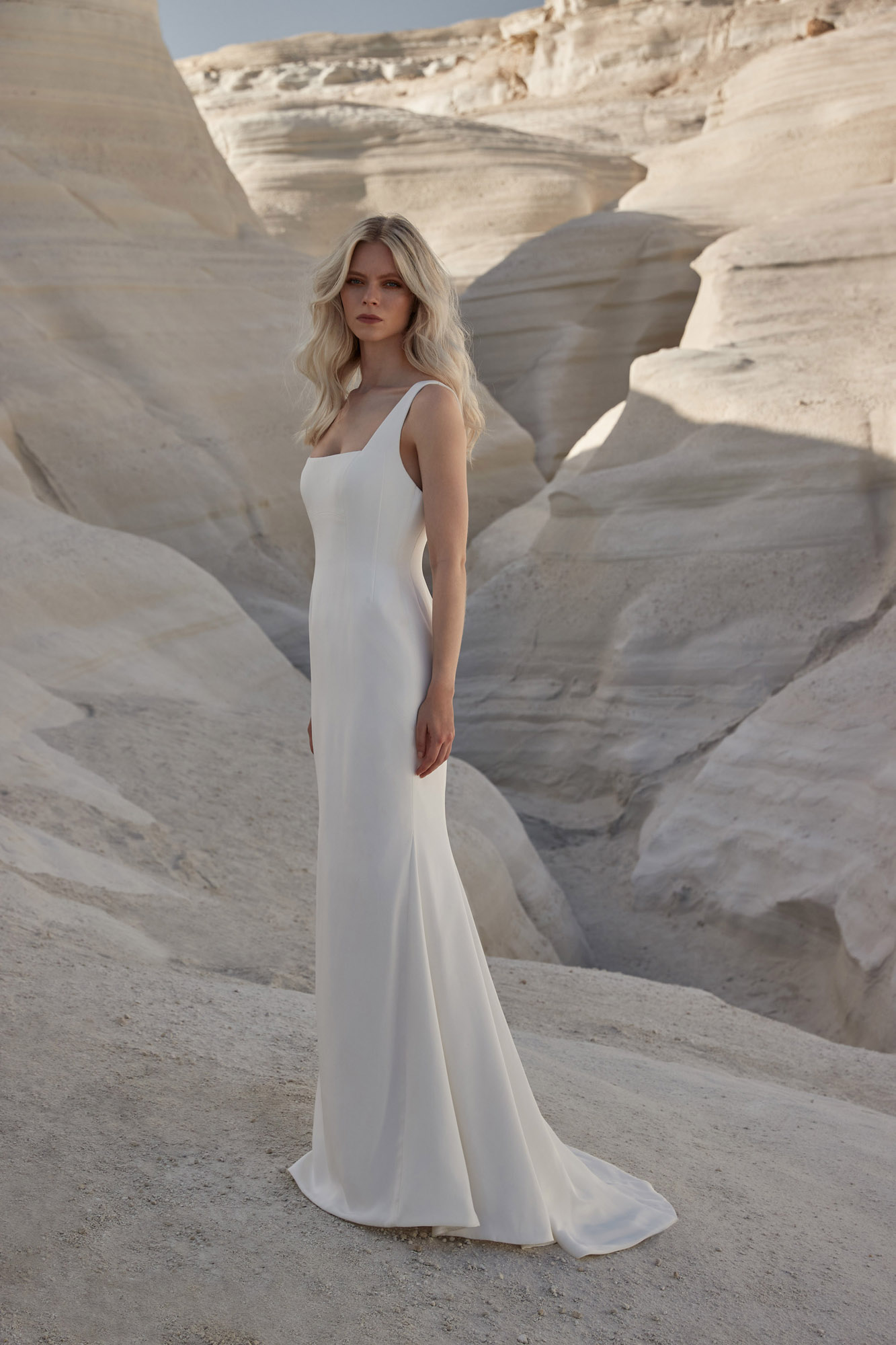 Sassi Holford Jennifer wedding dress - simple and minimalist bridal gown