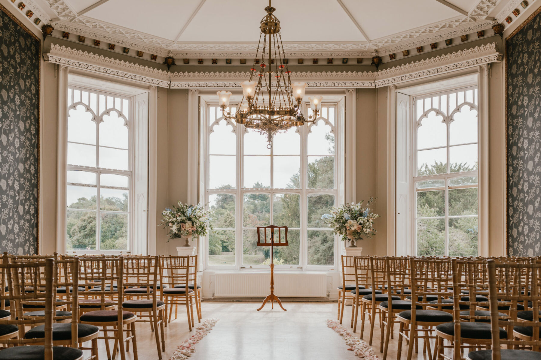 Nonsuch Mansion wedding venue ceremony room. Shelby Ellis Photography.