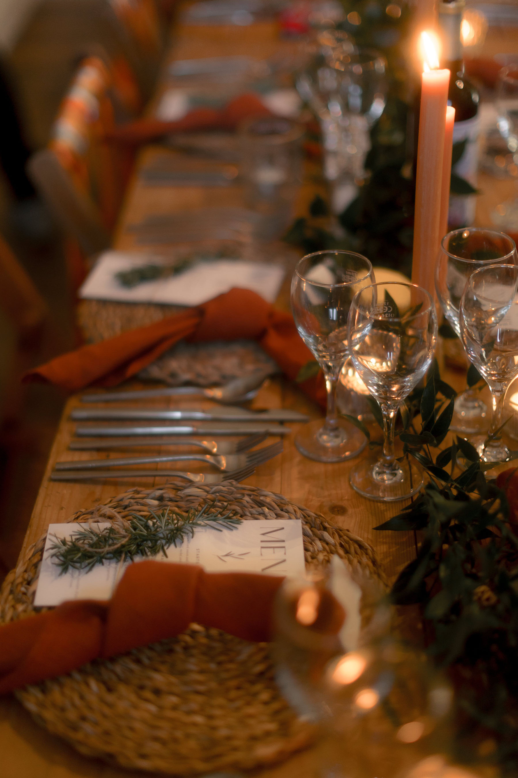 Orange napkins - wedding table setting.