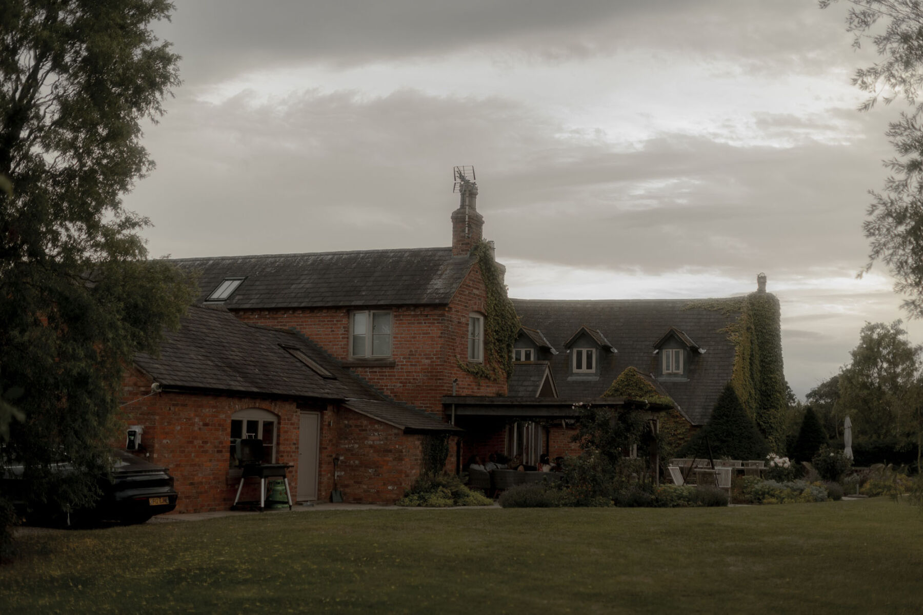 Scarlet Hall Cheshire wedding venue.