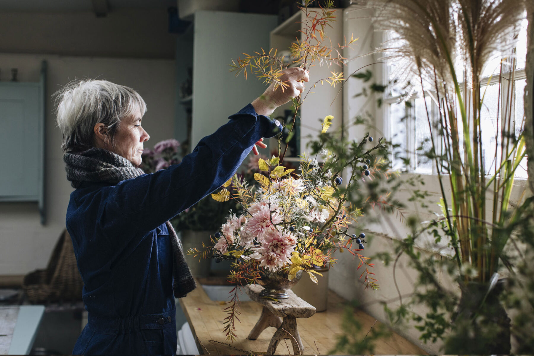 Floral Trends Report: Wedding Flower Insights From British Flower Farmers, Wedding Florists & Floral Designers 8 GREEN AND GORGEOUS Arranging in the Flower Studio by Eva Nemeth