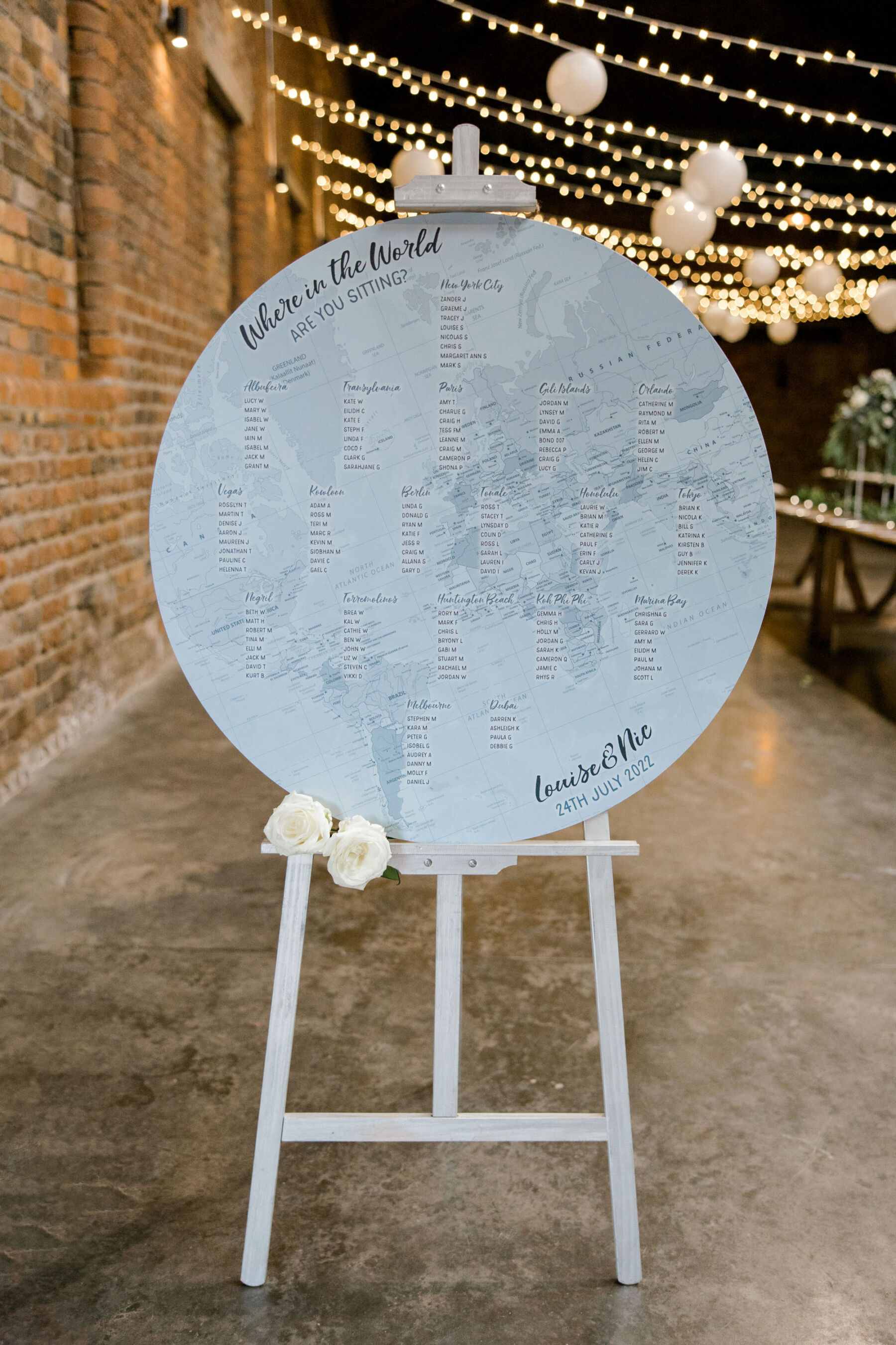 Round wedding table plan