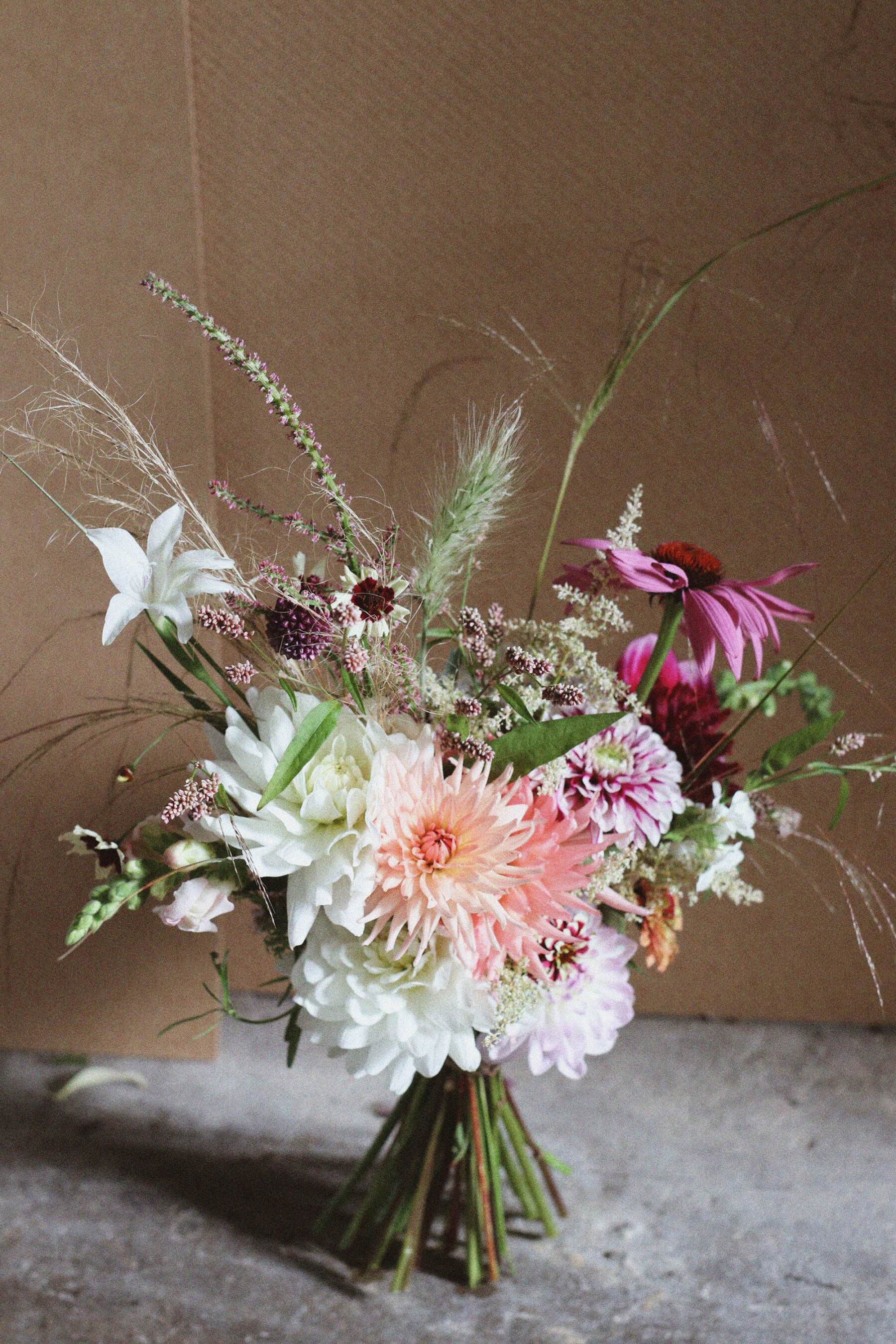 Floral Trends Report: Wedding Flower Insights From British Flower Farmers, Wedding Florists & Floral Designers 19 HONOUR FARM FLOWERS PRESS 17