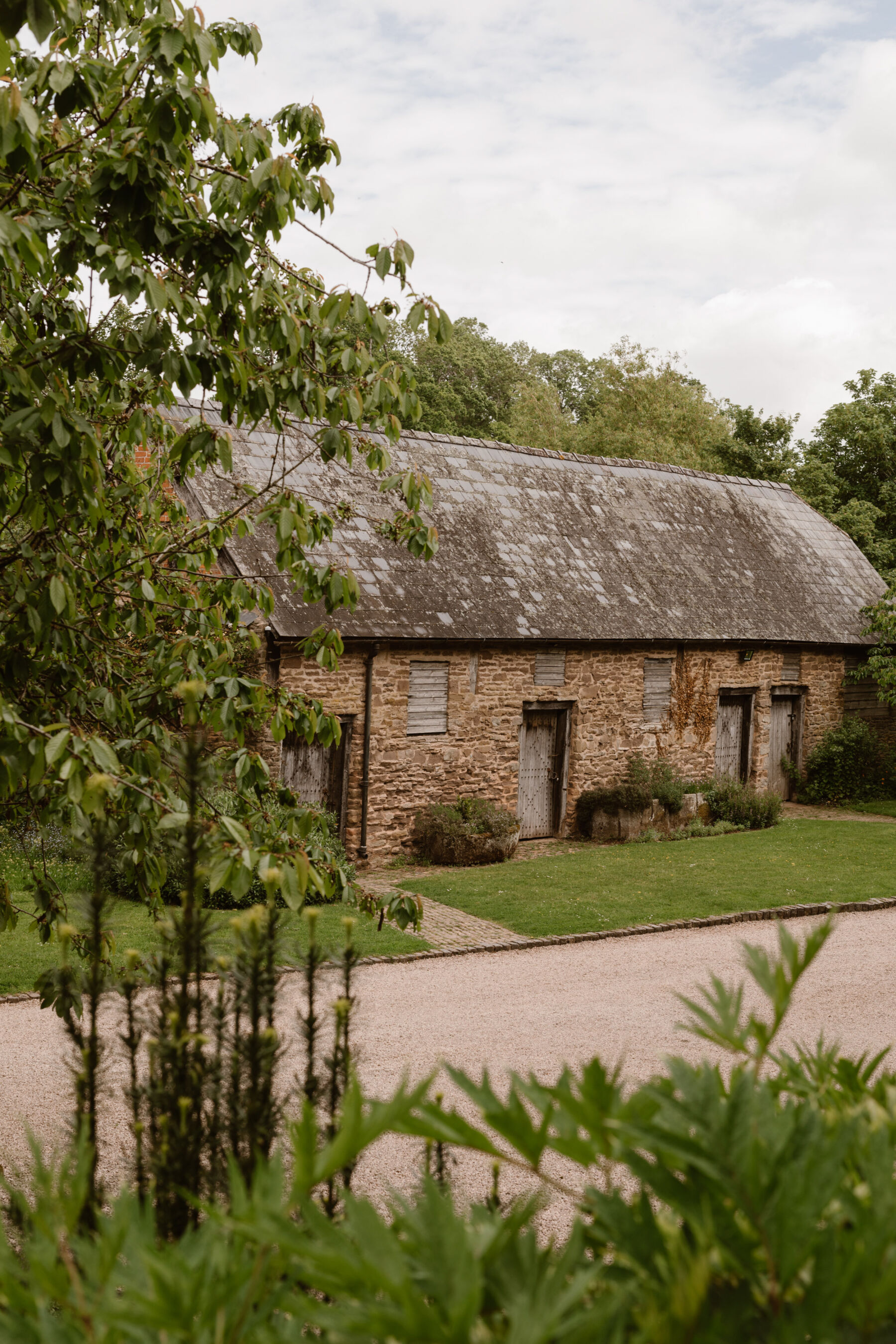 Building at Dewsall Court, Herefordshire wedding venue. Agnes Black Photography.