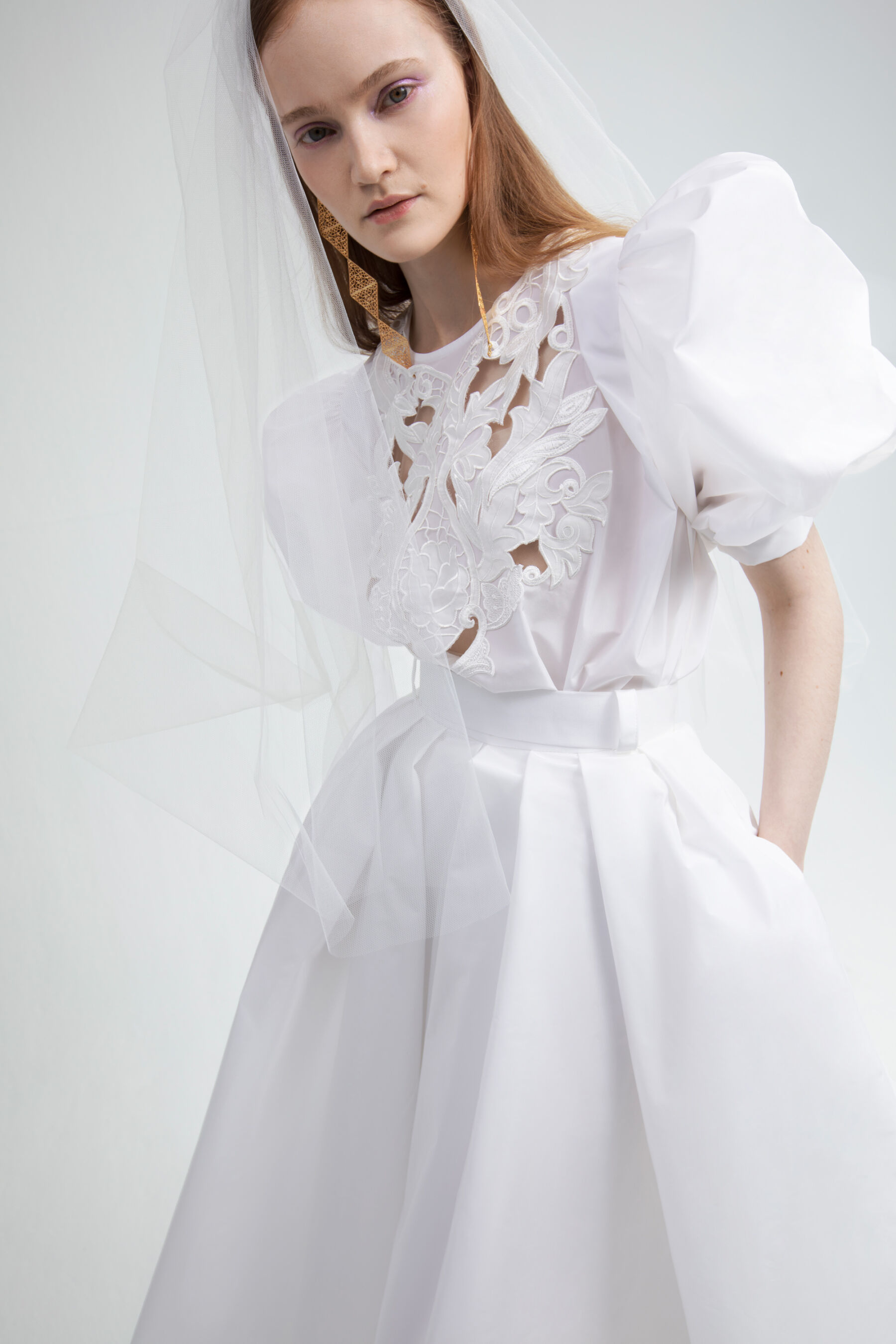 Yolan Cris contemporary wedding dress. Available at the Miss Bush pop up sample sale, April 2023.