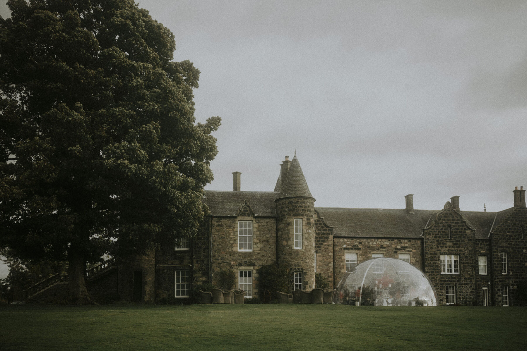 Elopement at Fyvie Castle in October Claire Kurt 2