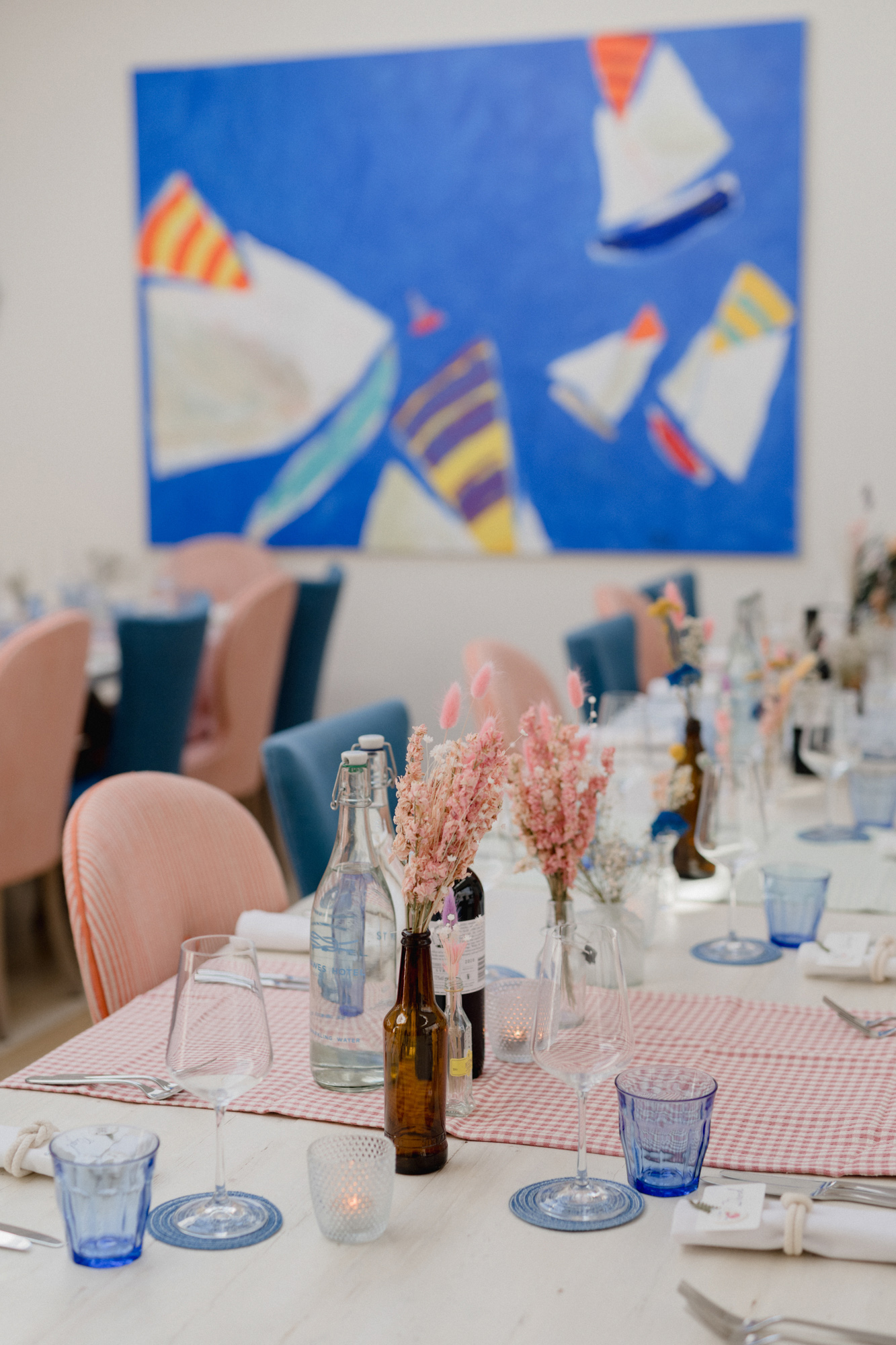 A Laidback Wedding in Cornwall With Dried Flower Bouquets 38 Laidback Cornwall wedding 33