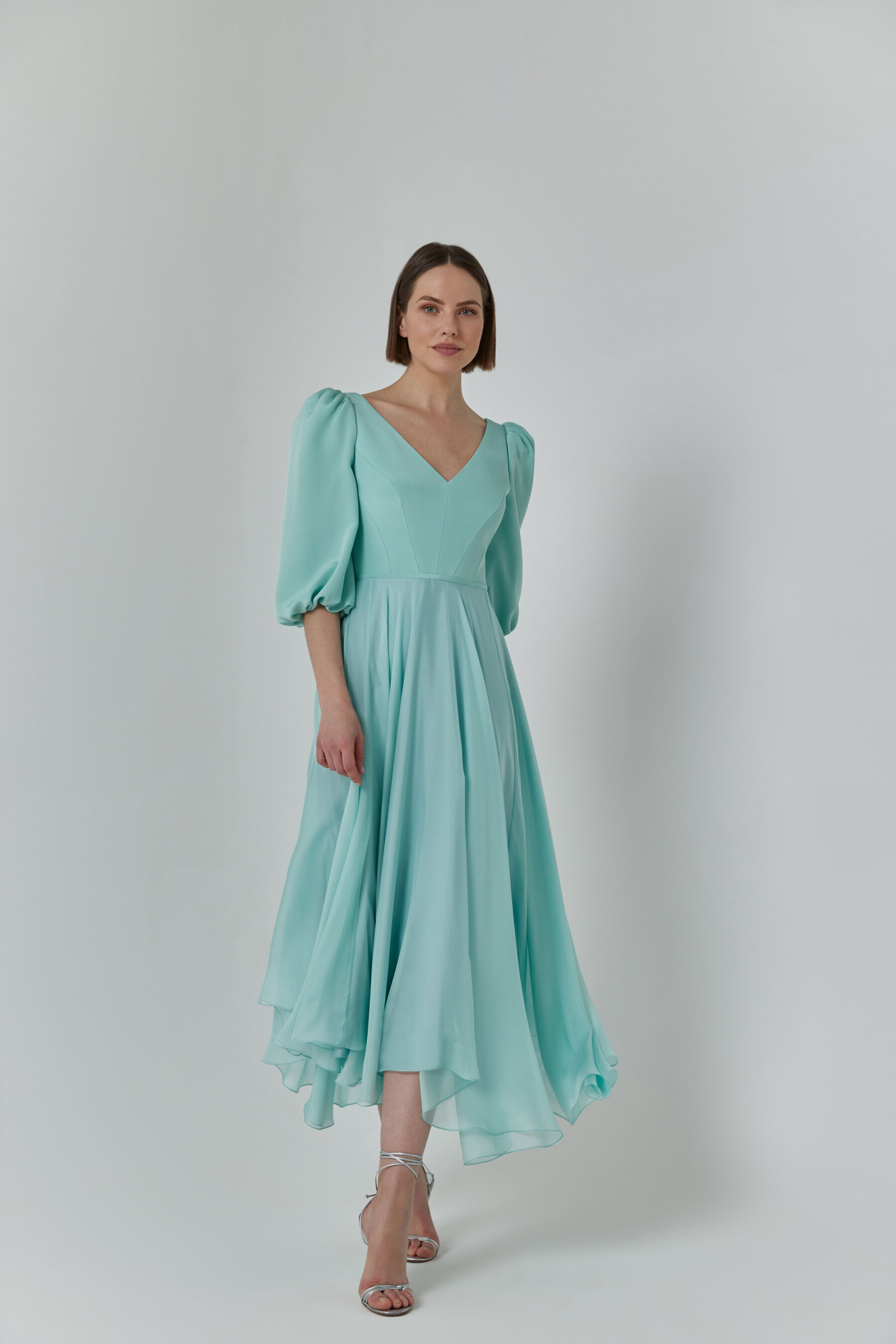 Pale green mother of the bride dress, Sassi Holford.