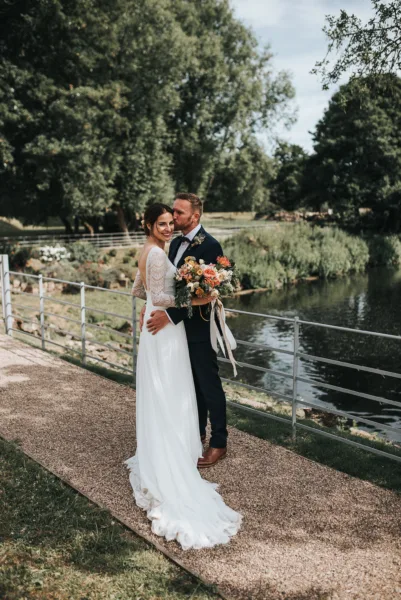Anna Dunleavy - Nottingham Wedding Photographer
