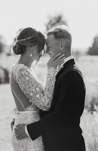 Anna Dunleavy - Nottingham Wedding Photographer