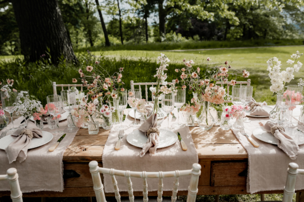 Spring Wedding Inspiration at Keythorpe Hall, Using British Grown, Seasonal Wedding Flowers