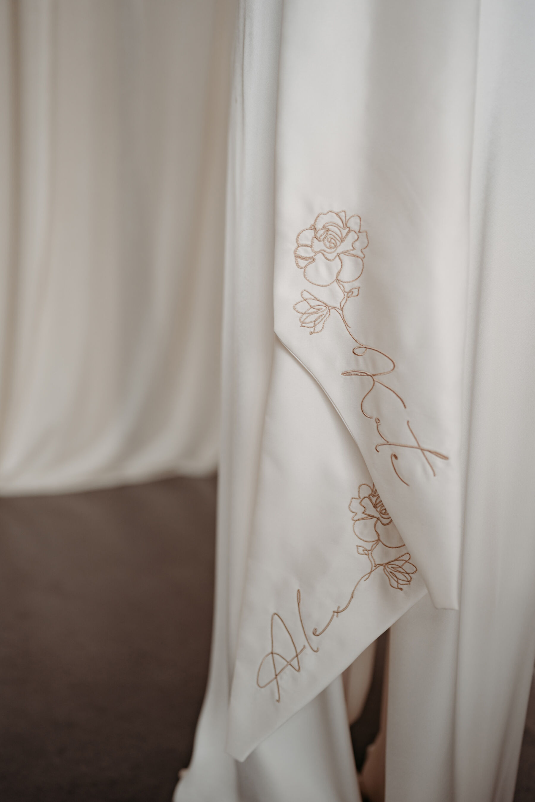 Embroidered Wedding Veils by Rebecca Anne Designs 11 Embroidered wedding veils Rebecca Anne Designs 310