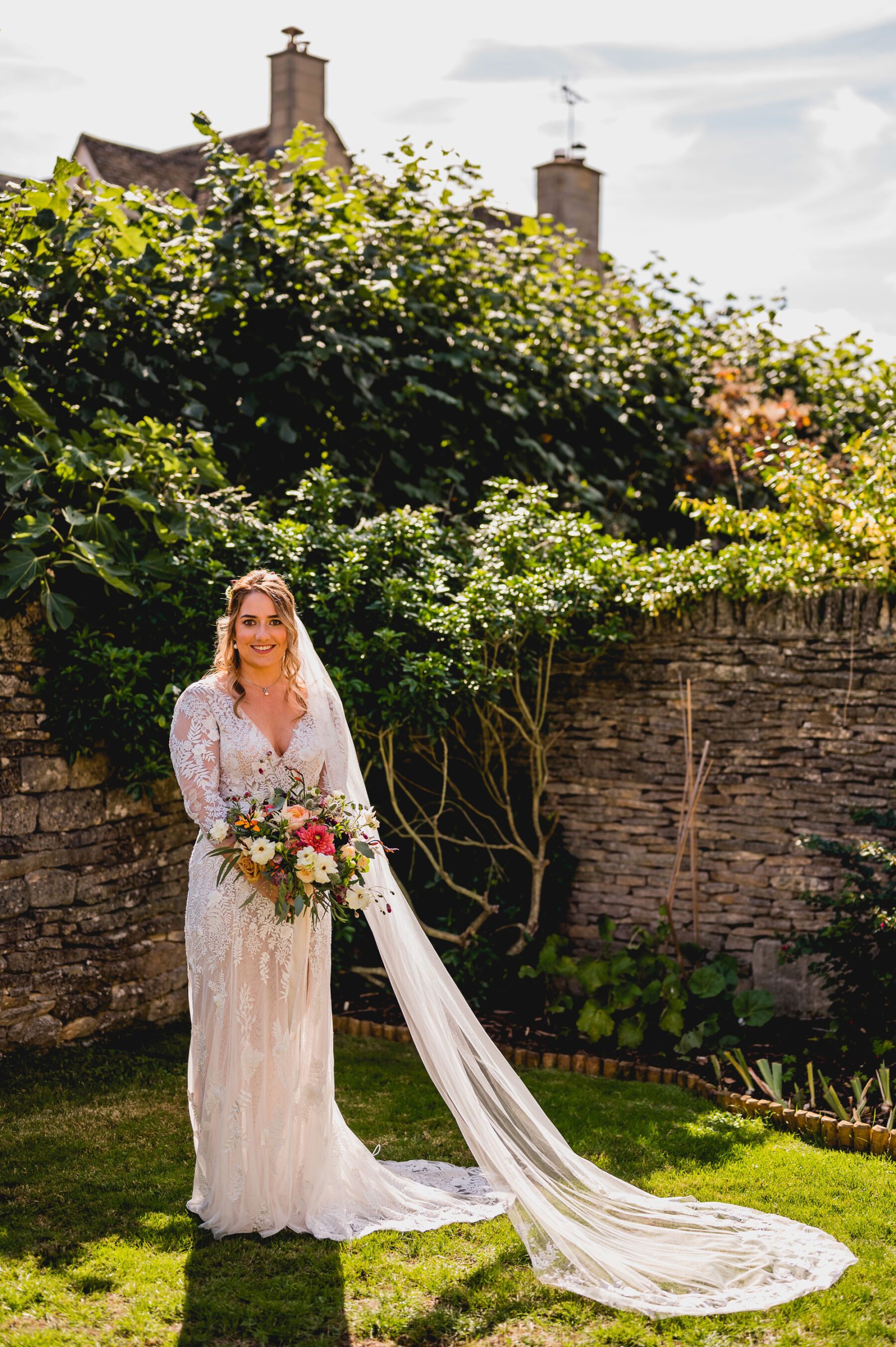 Bride wearing a Hermione de Paula wedding dress