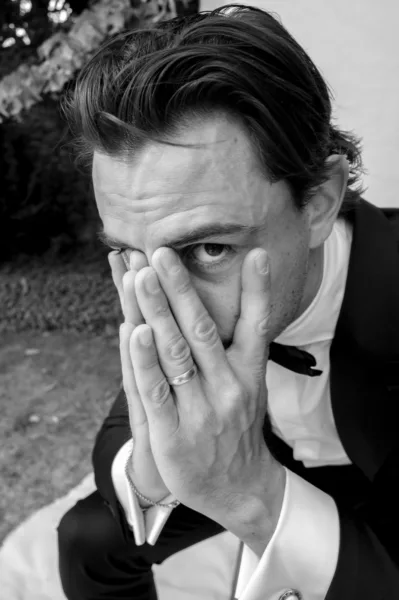 Philip White - Luxury wedding guest portraits