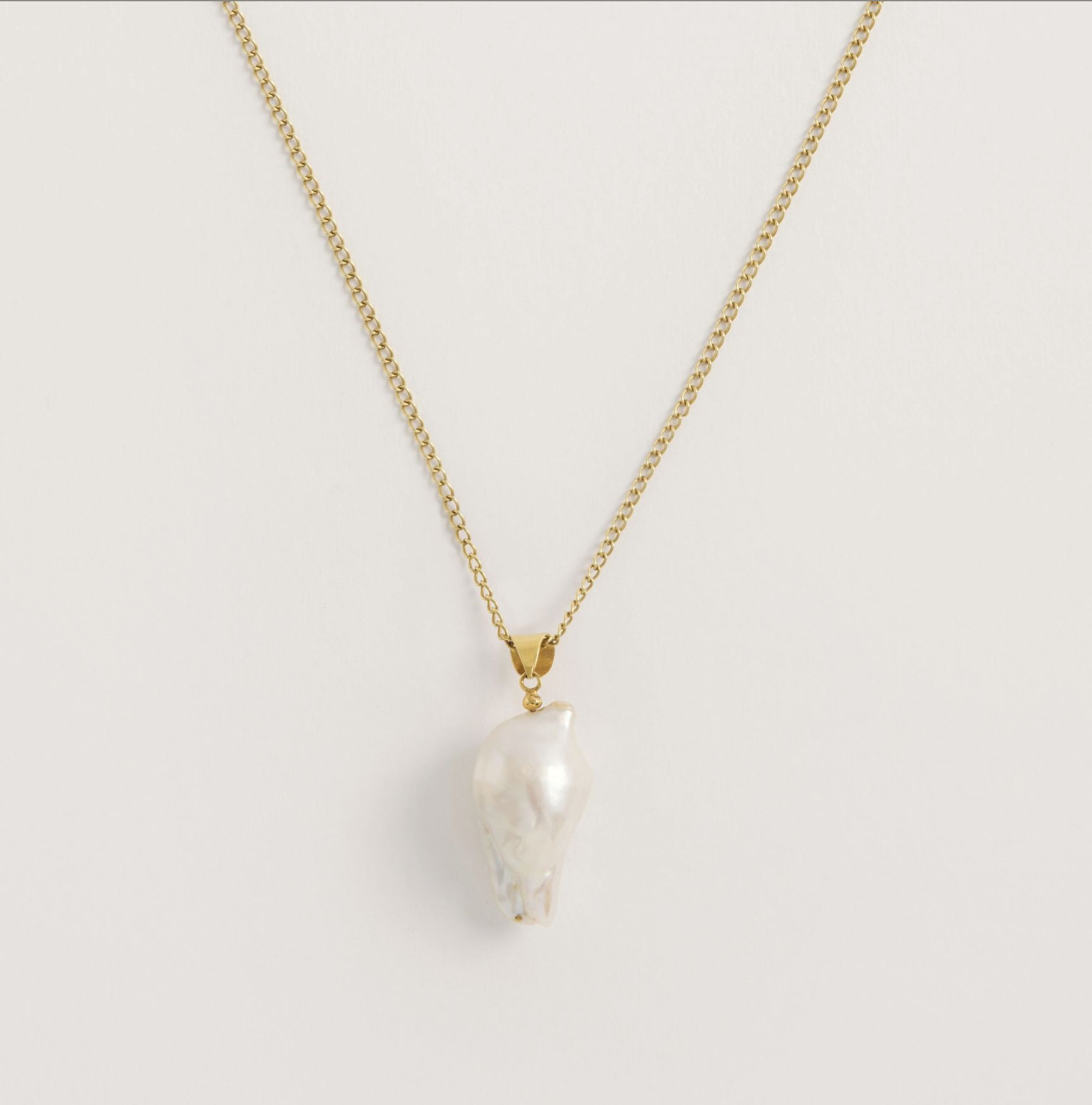 Freya Rose London 22ct Gold Vermeil Large Baroque Pearl Wedding Necklace 1 Freya Rose Large Baroque Pearl 22ct Gold Vermeil Necklace