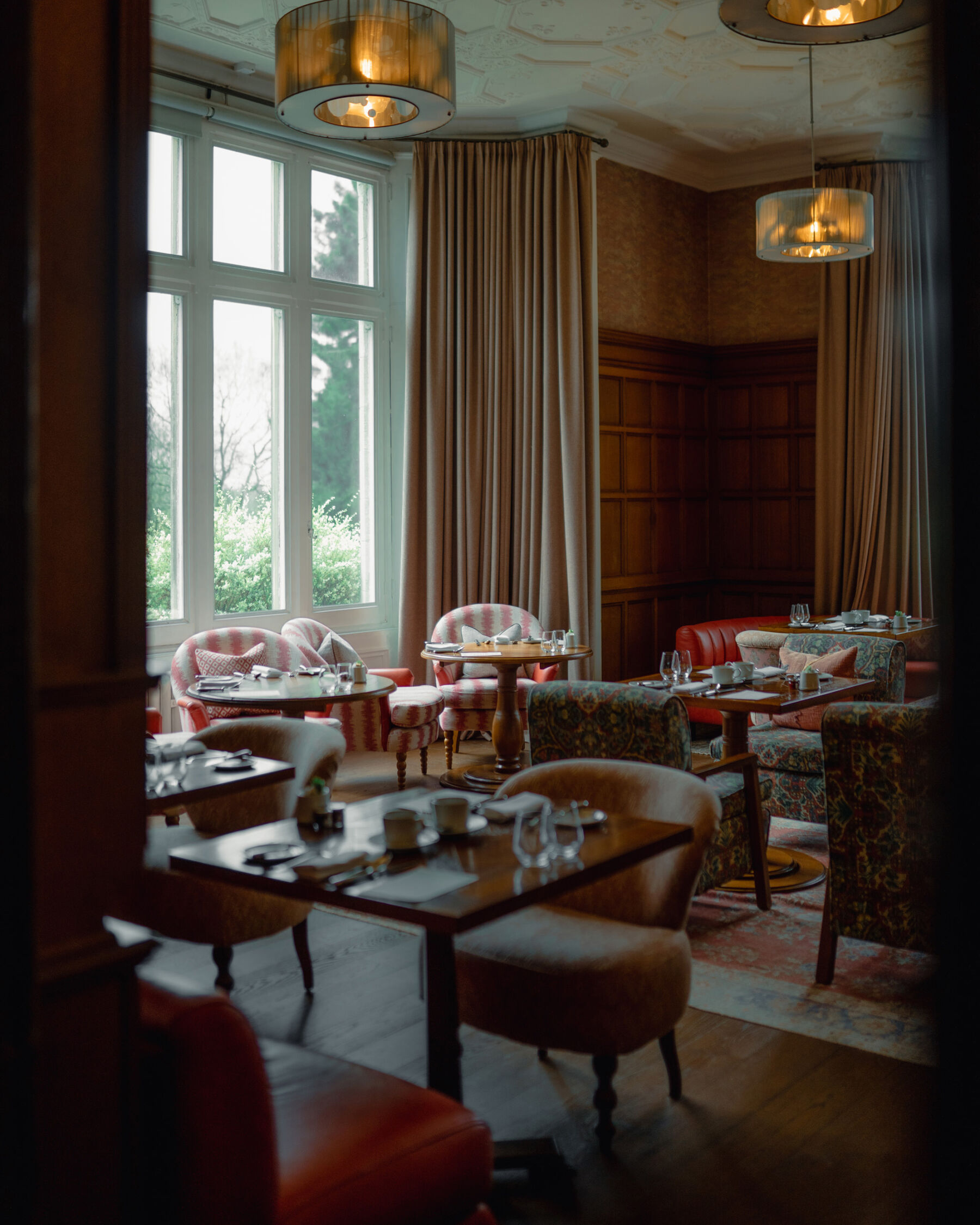 Hampton Manor: A Modern, Reimagined & Wildly Romantic Wedding Venue 9 Breakfast room at Hampton Manor.