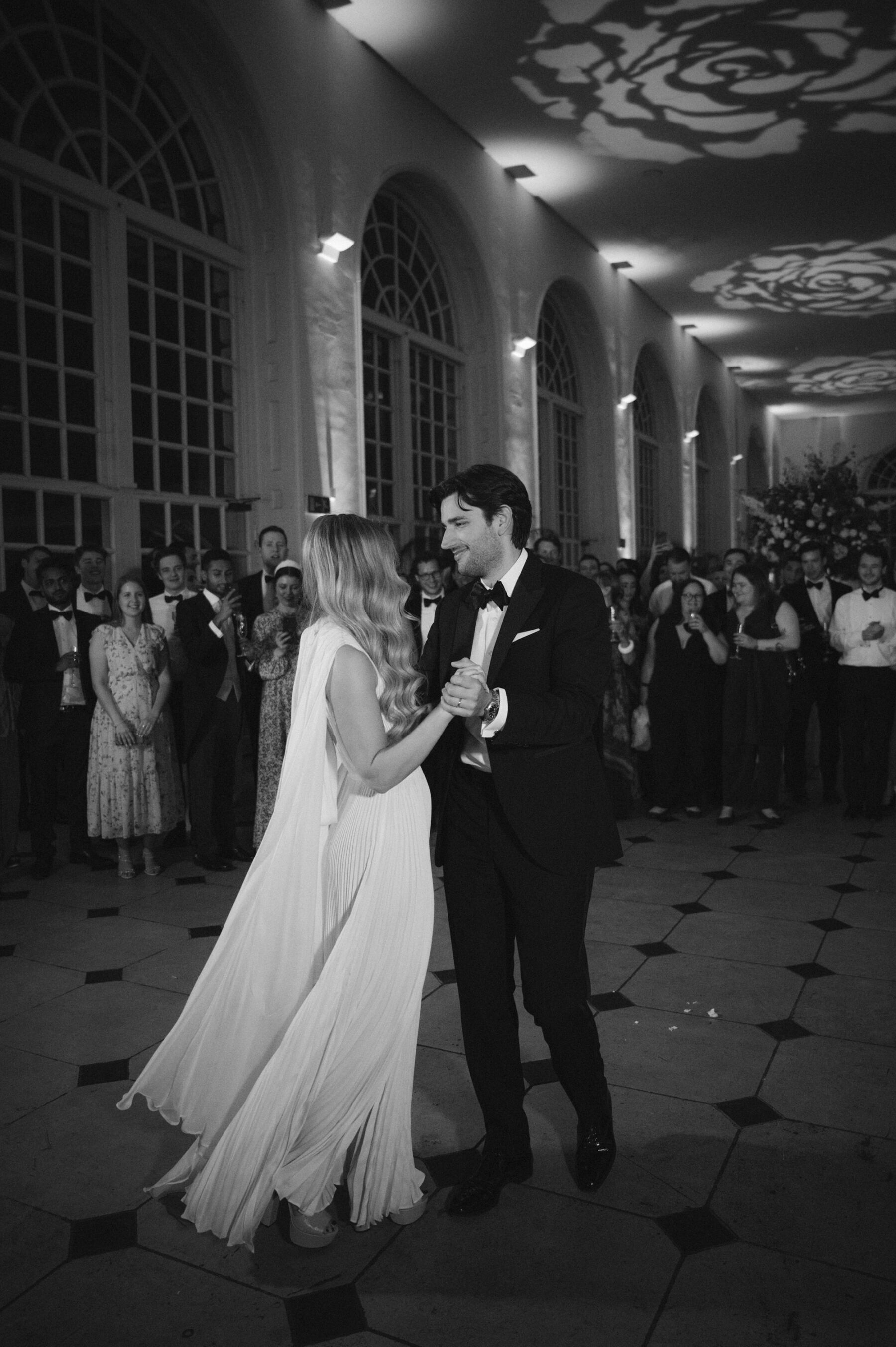 A Classy and Timeless Kew Gardens Wedding for Caroline in a Rosa Clara Bridal Gown & Mantilla Veil 46 Kew Gardens wedding Dominique Bader Photography 176