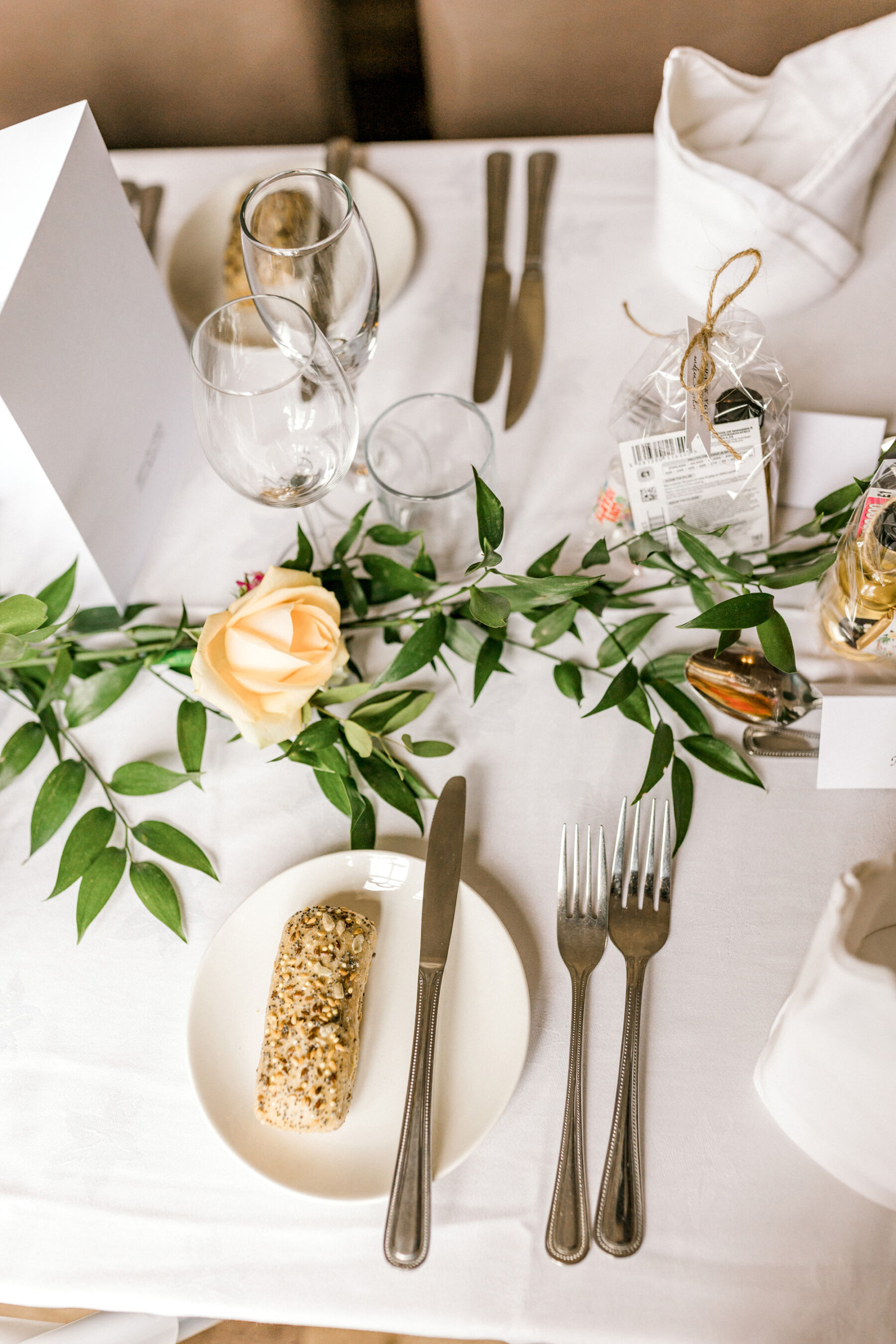 Pronovias Glamour for an Elegant Scottish Countryside Wedding at Ross Priory 32 Ross Priory Wedding Pronovias 17