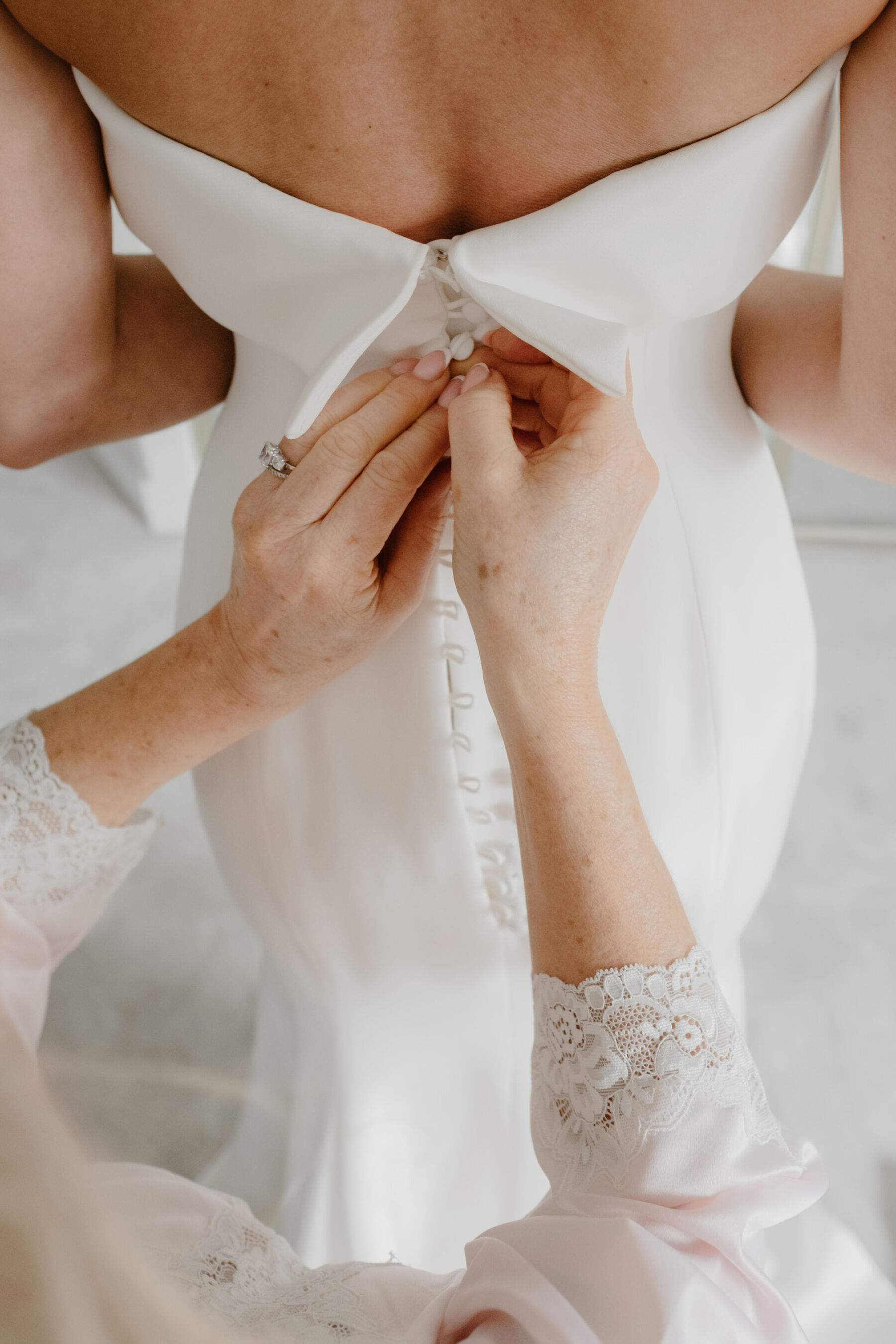 Phillipa Lepley modern, minimalist, sculptured wedding dress.