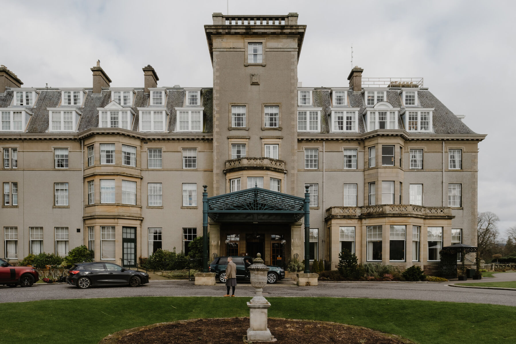 A Modern & Minimalist Phillipa Lepley Bridal Gown for her Classy & Elegant Spring Wedding at The Gleneagles Hotel 6 87 Phillipa Lepley Bride Gleneagles Hotel Wedding