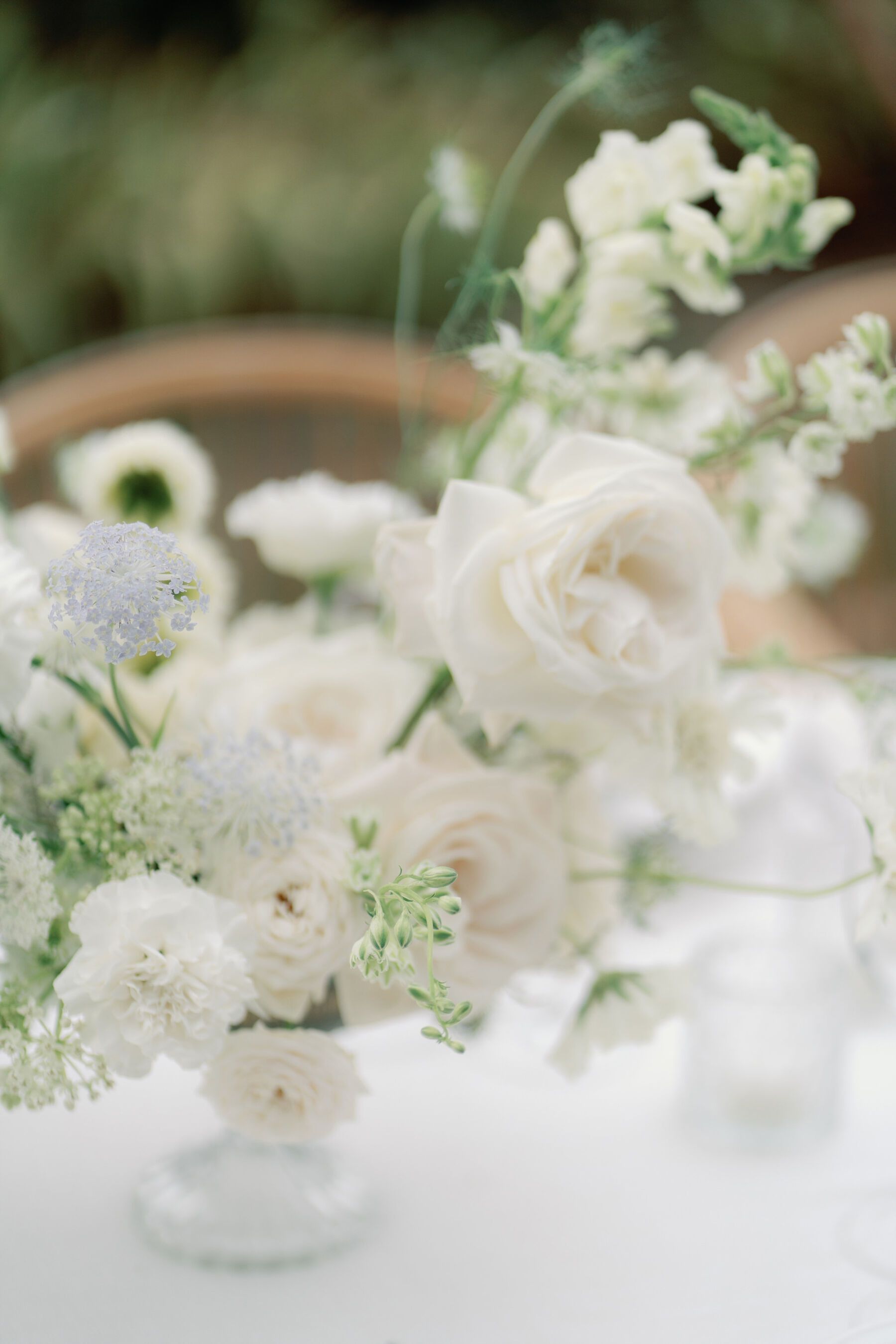 A Natural and Effortlessly Elegant Destination Wedding at Casale del Gallo in Rome, Italy 34 131 Natual romantic wedidng Rome Italy