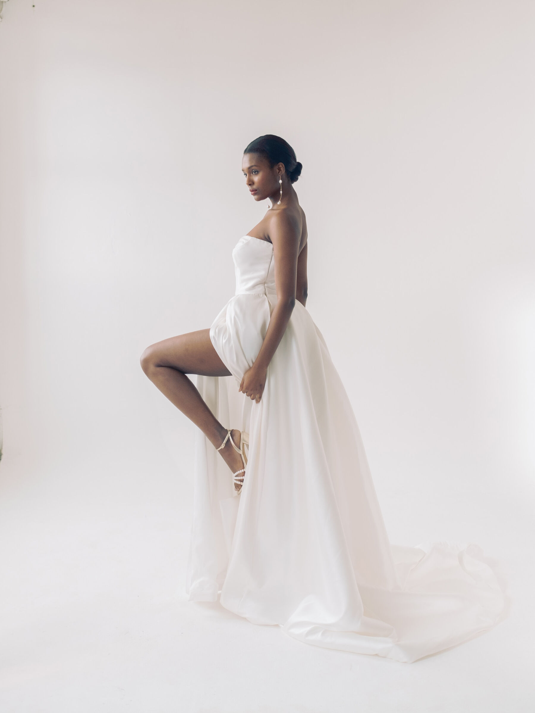 The Bridal Muse, Featuring Berta Bride, Pronovias & Nora Ivy 5 289 Haute Muse Emma Pilkington Photography