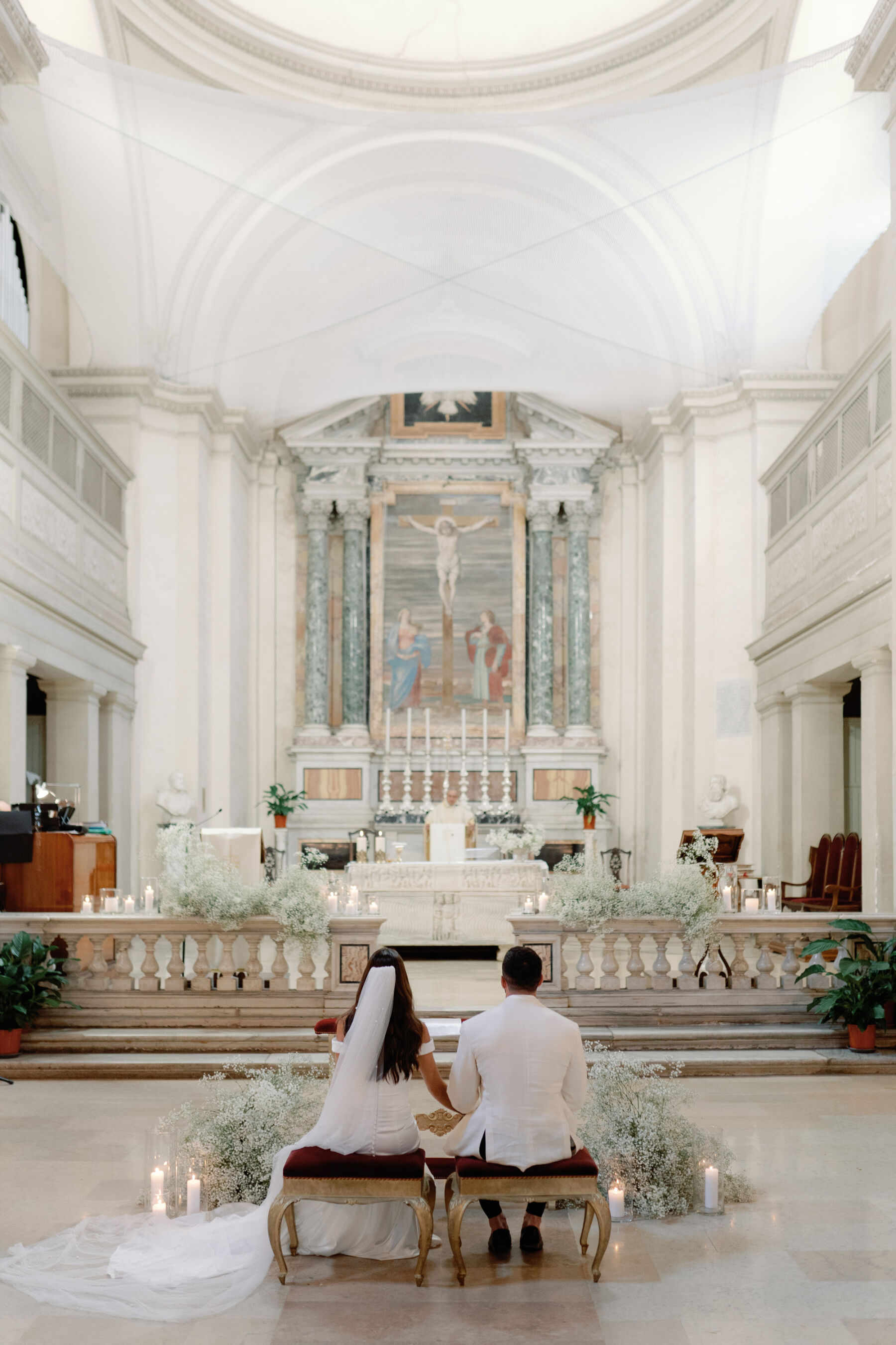 A Natural and Effortlessly Elegant Destination Wedding at Casale del Gallo in Rome, Italy 18 60 Natual romantic wedidng Rome Italy