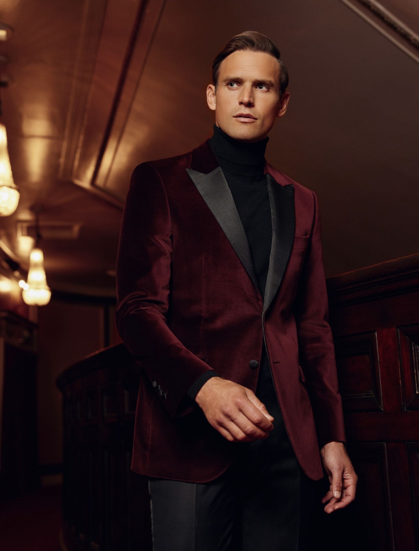 Hawes & Curtis Men’s Burgundy Plain Velvet Jacket