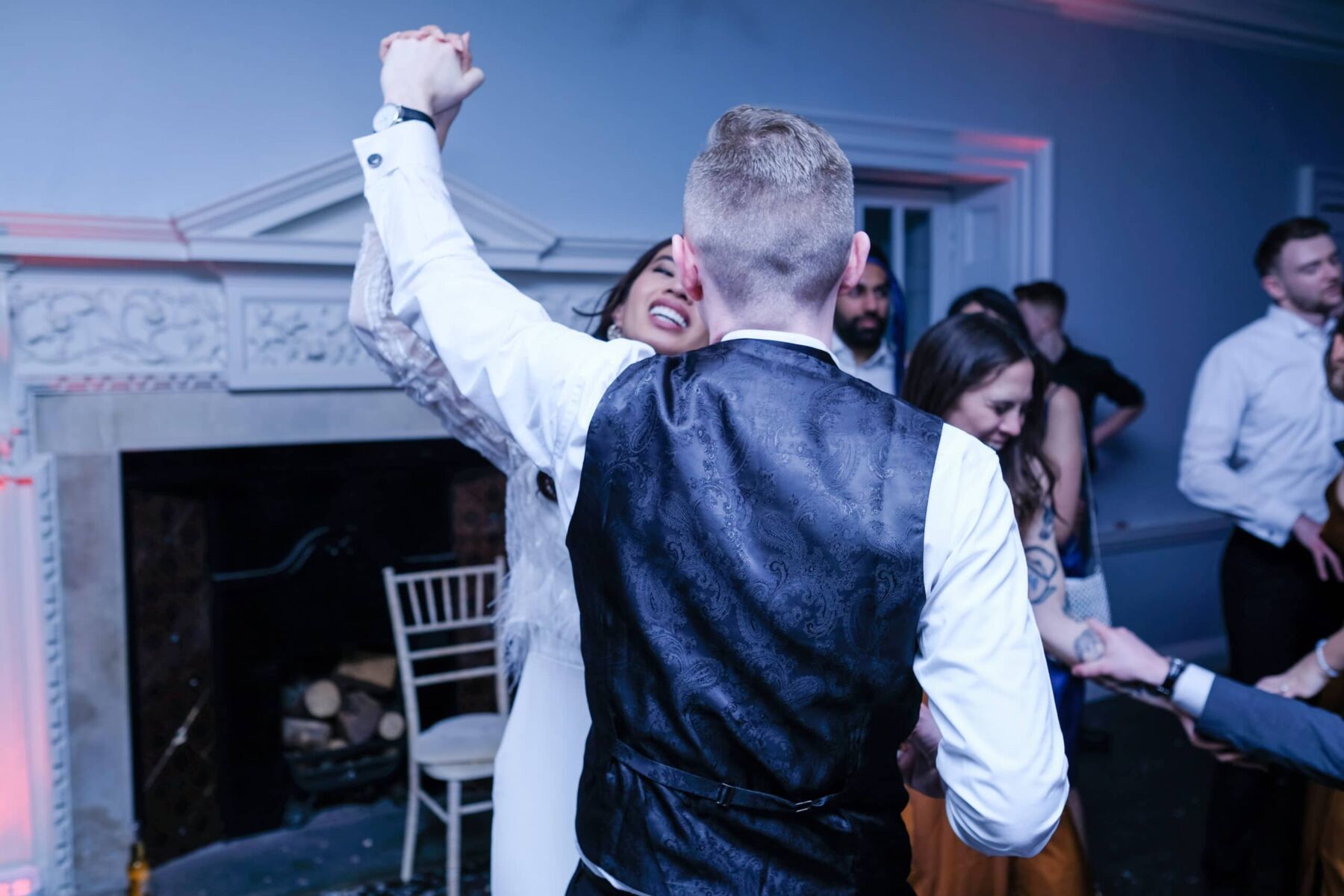 Bride and groom dancing. Fizz & Groove wedding DJ. London, Kent, Surrey, Sussex & Home Counties.