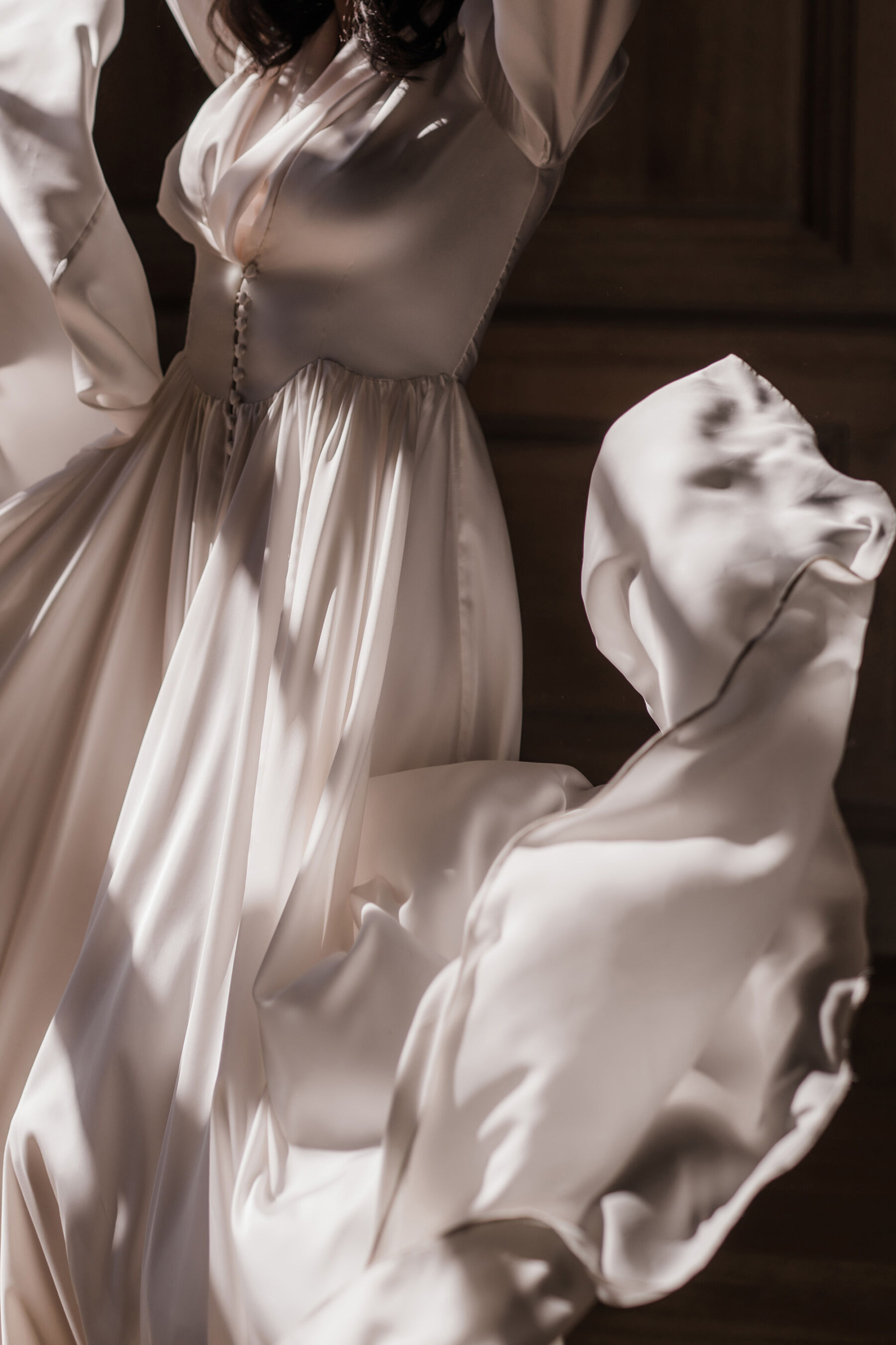 An Edgy-Luxe Wedding Editorial, Featuring Sophisticated Bridal Designs by Nortier and Anna Kara 7 Modern Rose KRP356
