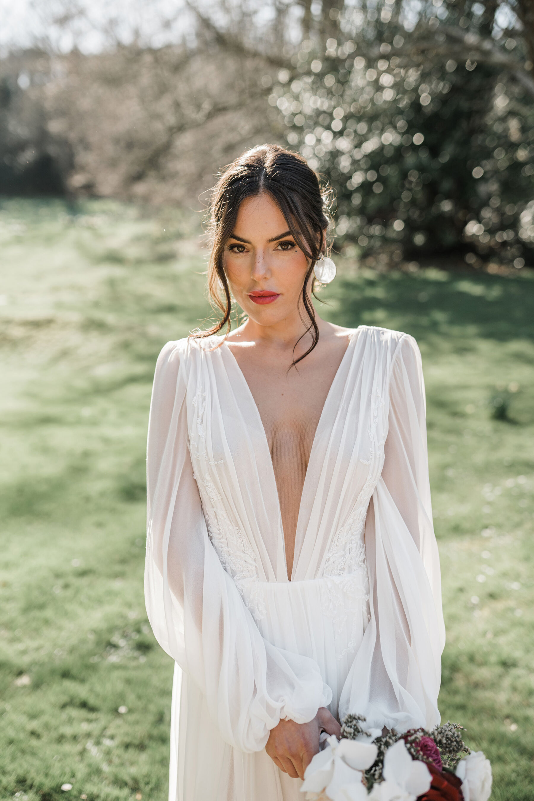 An Edgy-Luxe Wedding Editorial, Featuring Sophisticated Bridal Designs by Nortier and Anna Kara 36 Modern Rose KRP589