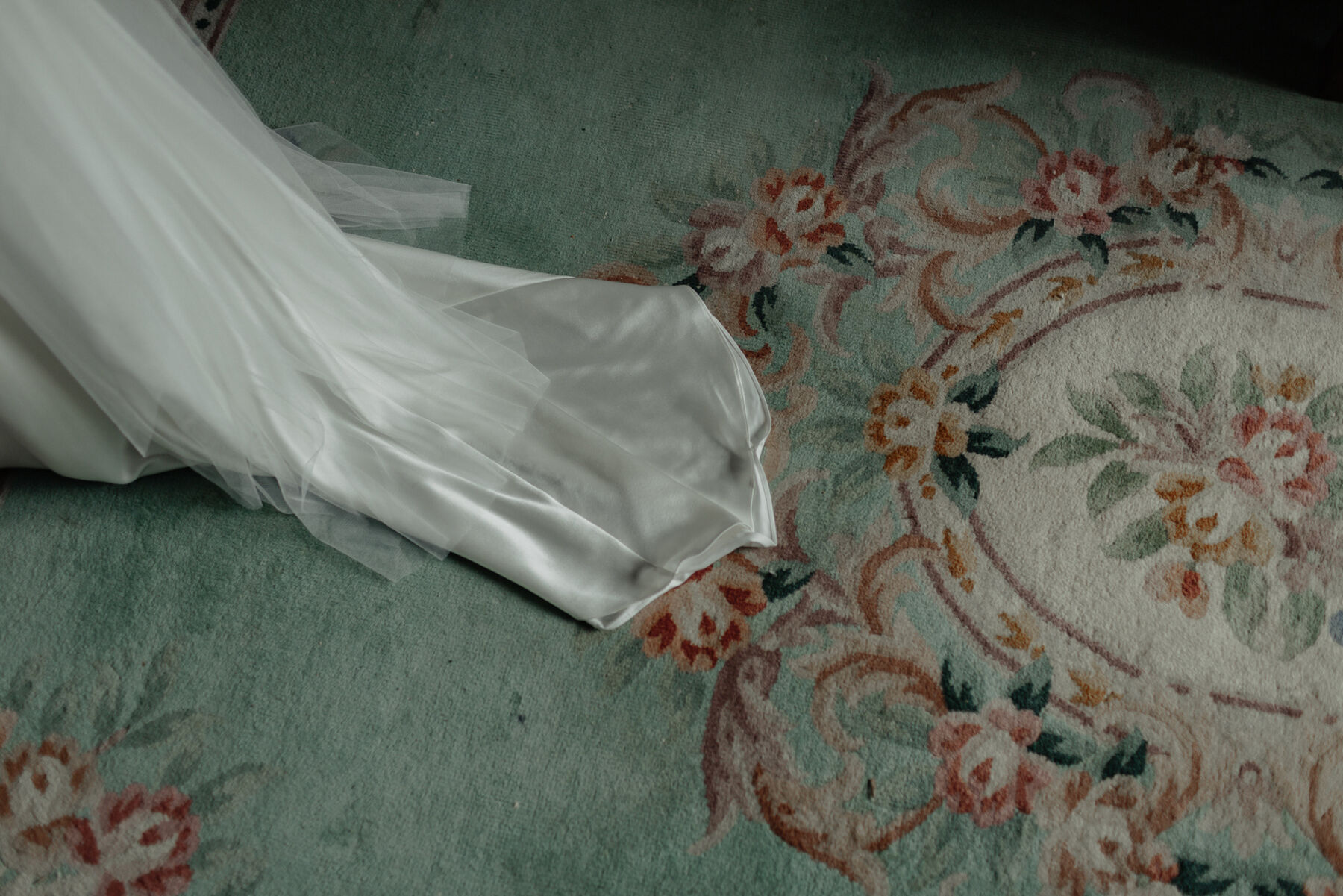 Emily wore Rolling in Roses for her Mid Century Inspired Wedding to Ben 18 40 Rolling in Roses wedding dress