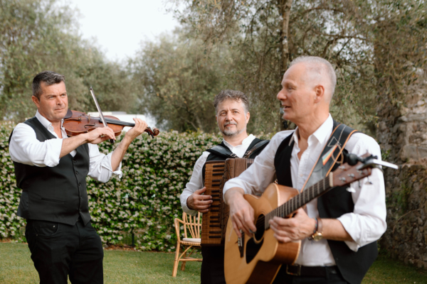Fix The Music Wedding Band Hire UK Wordwide