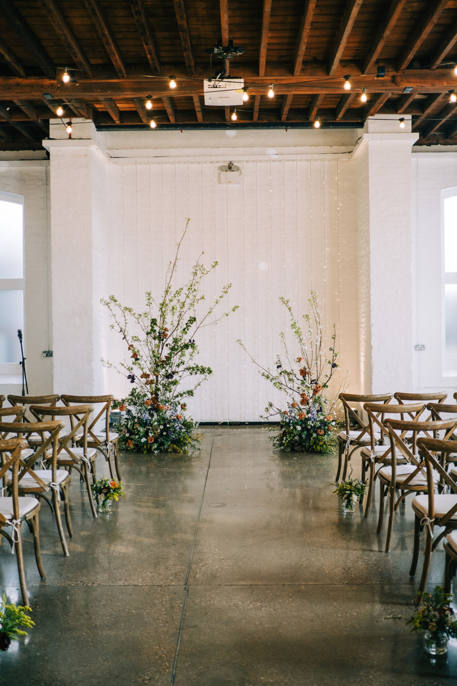 A Trinity Buoy Wharf Wedding With Subtle 70's Style for Jo, in a Sassi Holford Gown & Pearl Cape Veil by Jesus Peiro 20 32 Trinity Buoy Wharf Wedding