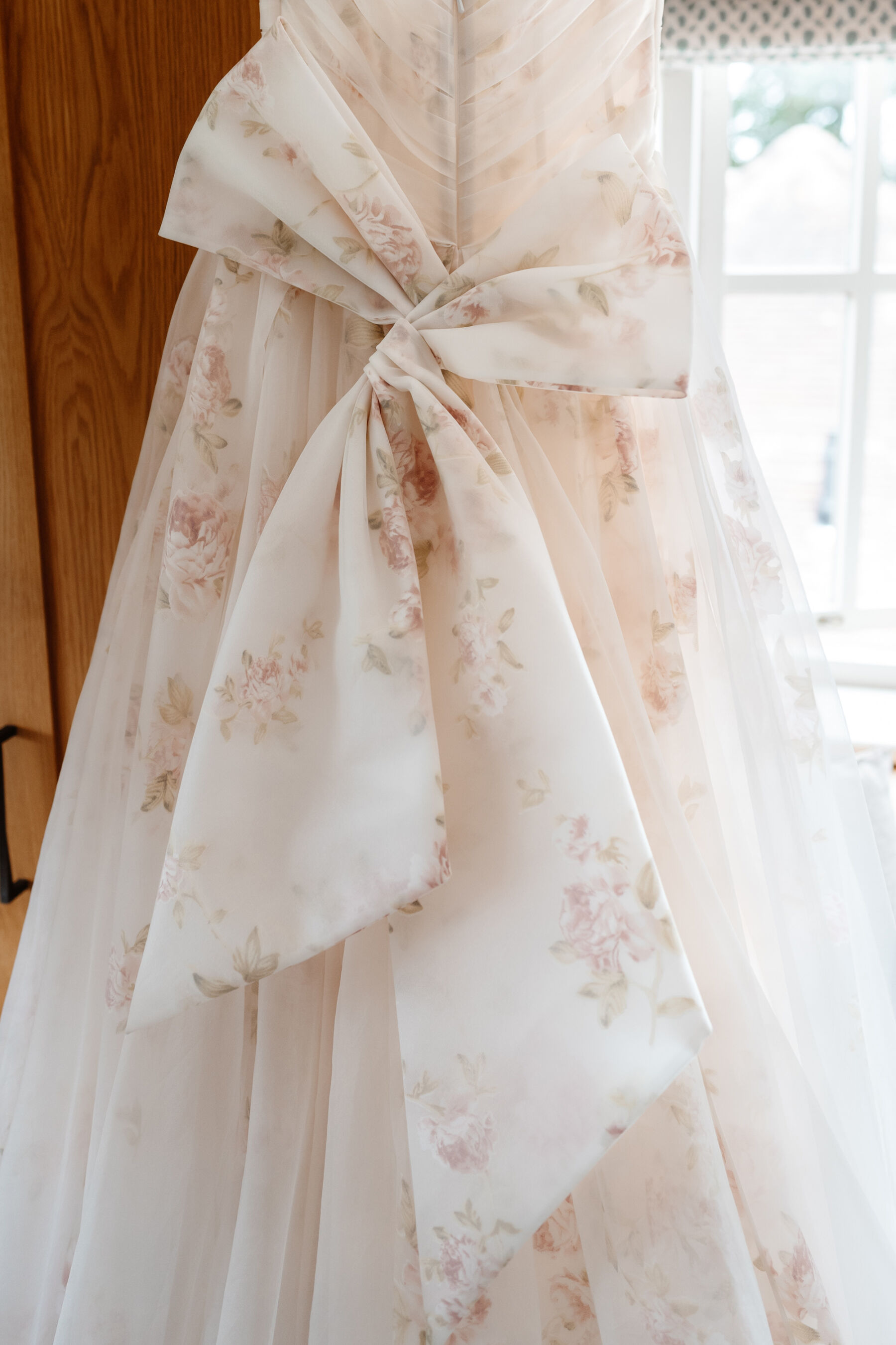 Kirsty, in a Floral Bridal Gown by Josephine Scott London For Her Flower-Filled Marquee Wedding at The Hoo in Rural Hertfordshire 12 15 The Zoots Wedding Band Pop Music Covers